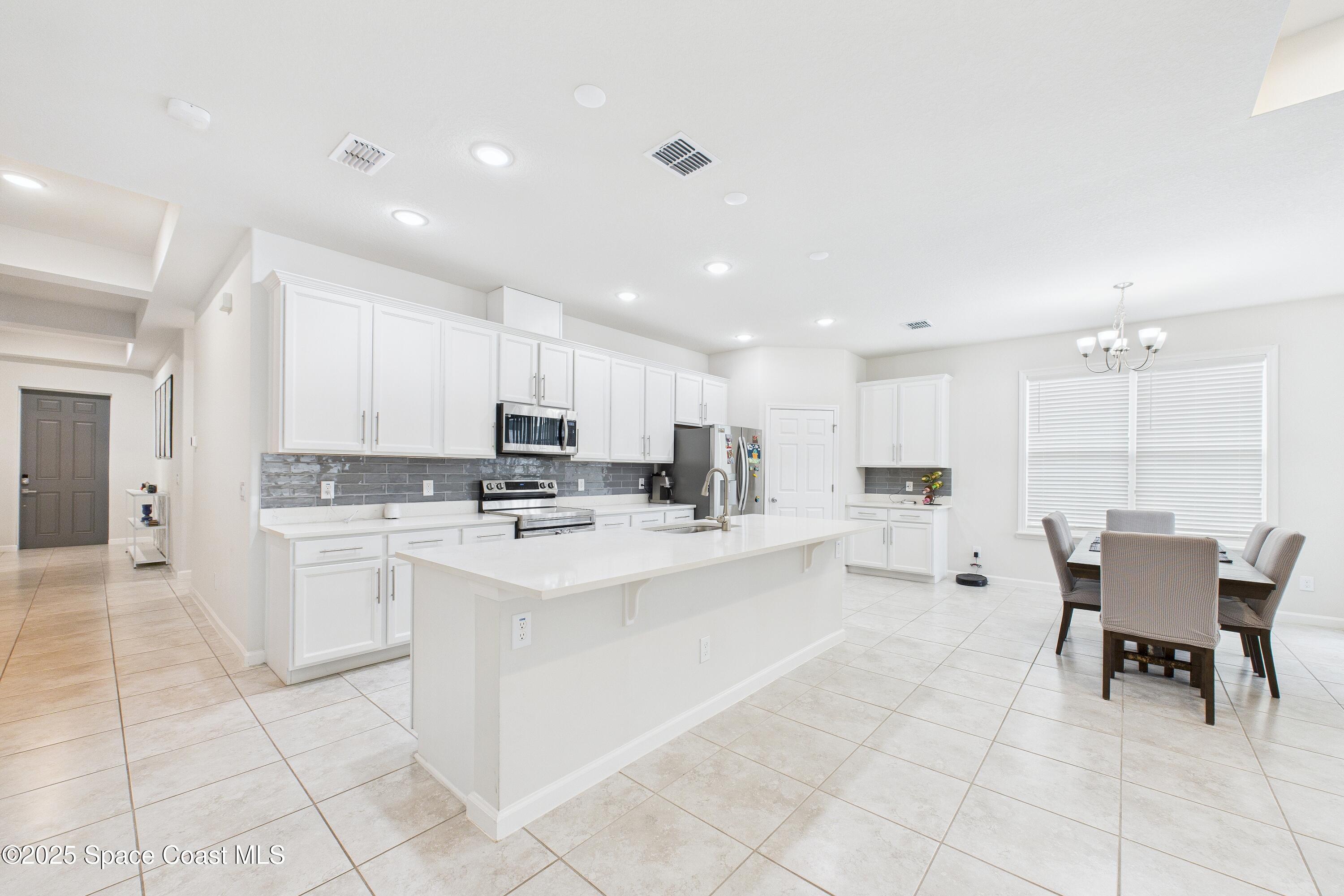 2359 Bonnyton Lane NW