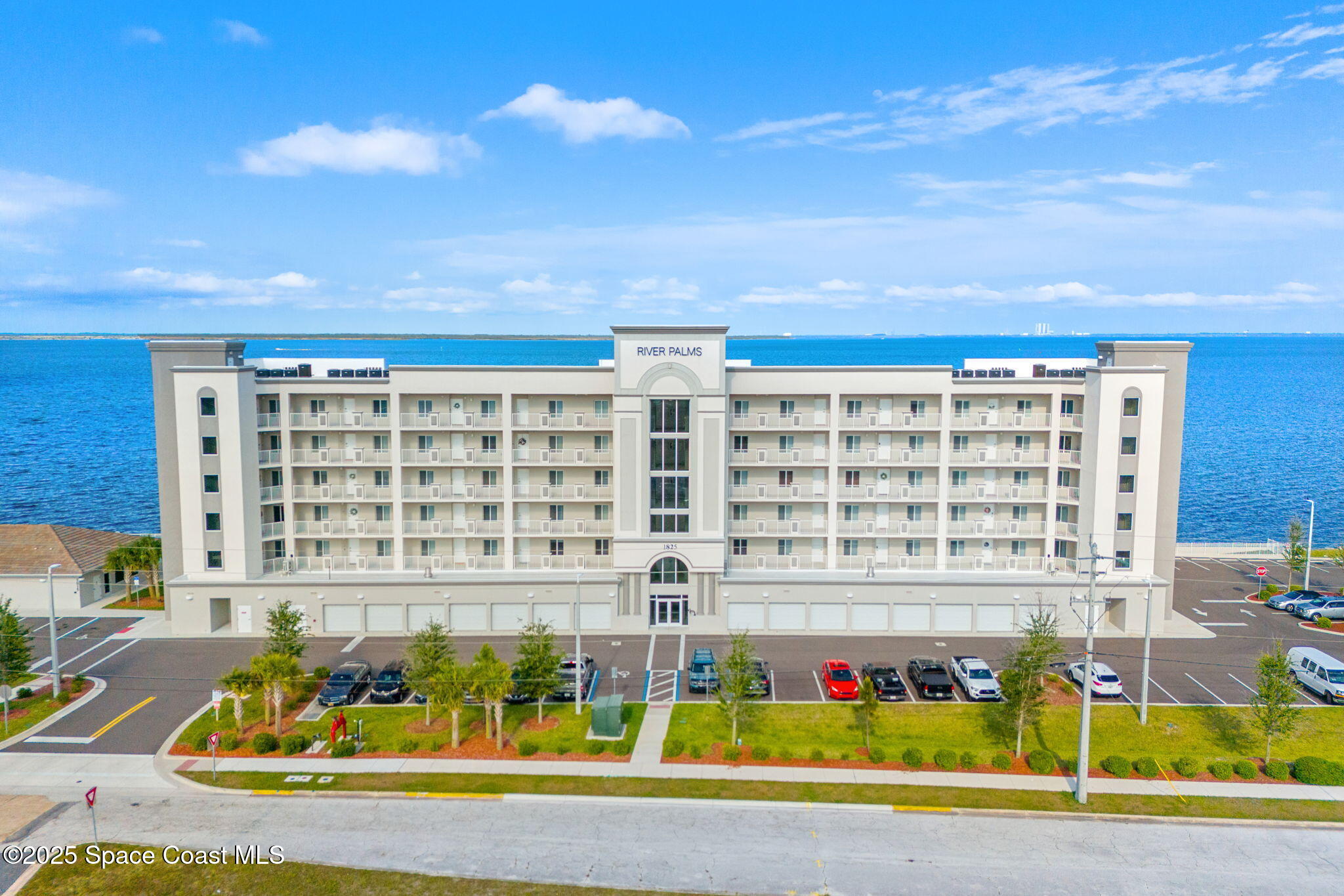 1825 Riverside Drive 608