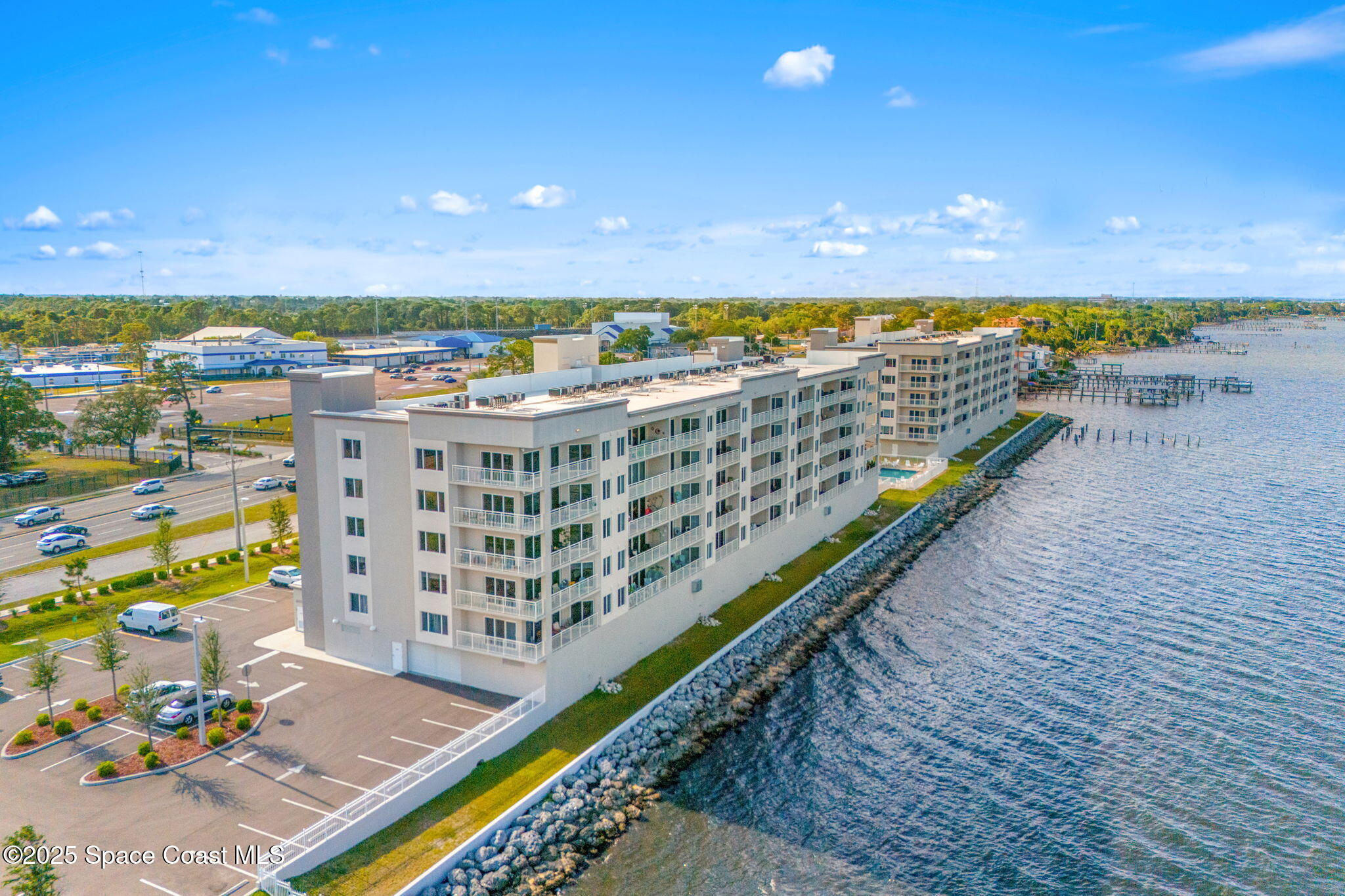 1825 Riverside Drive 608