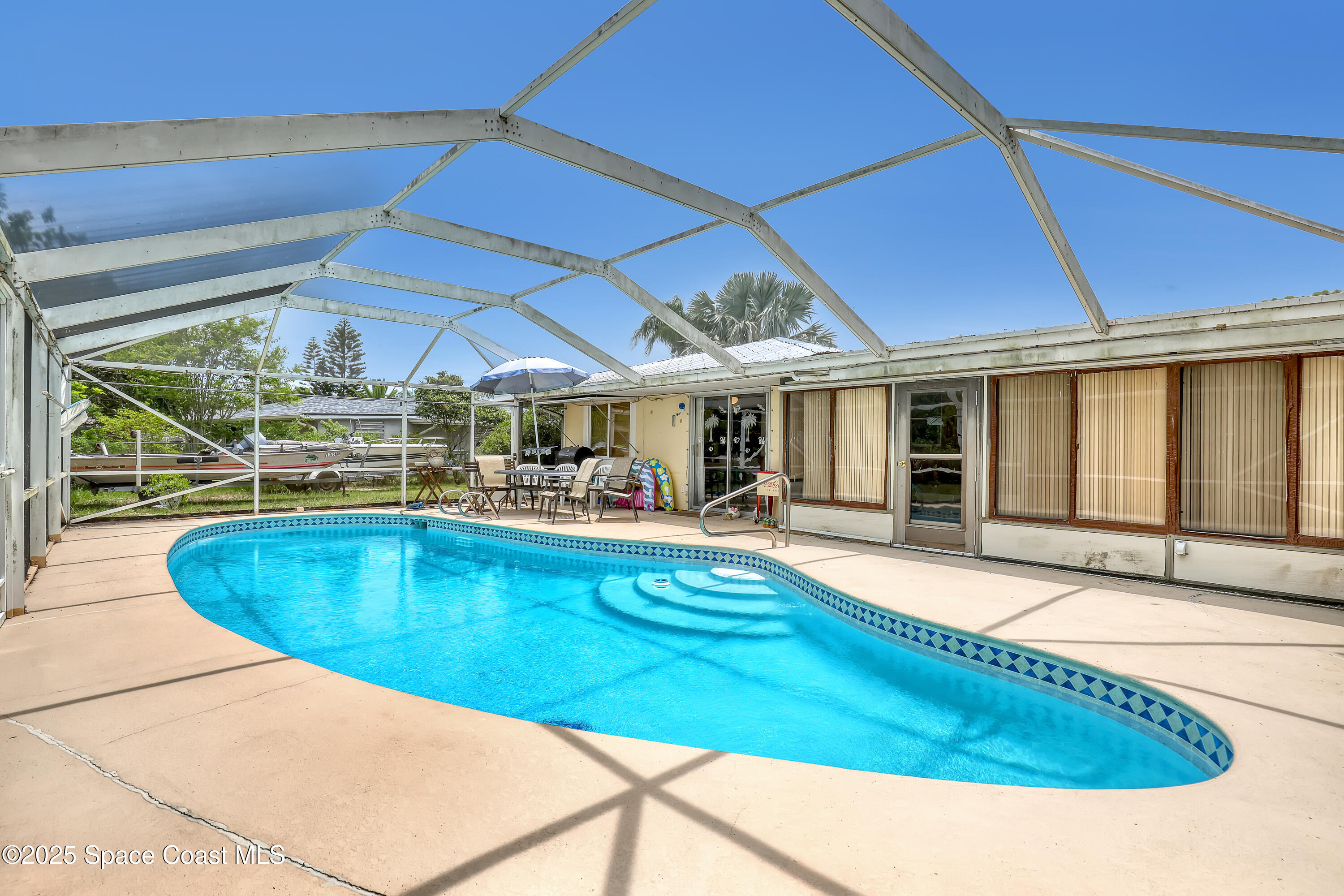 1340 Mariposa Drive NE