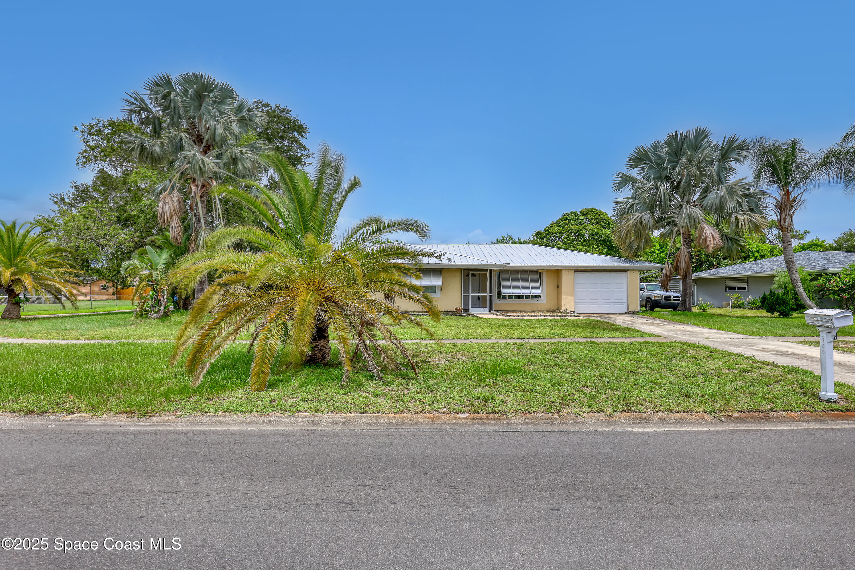 1340 Mariposa Drive NE