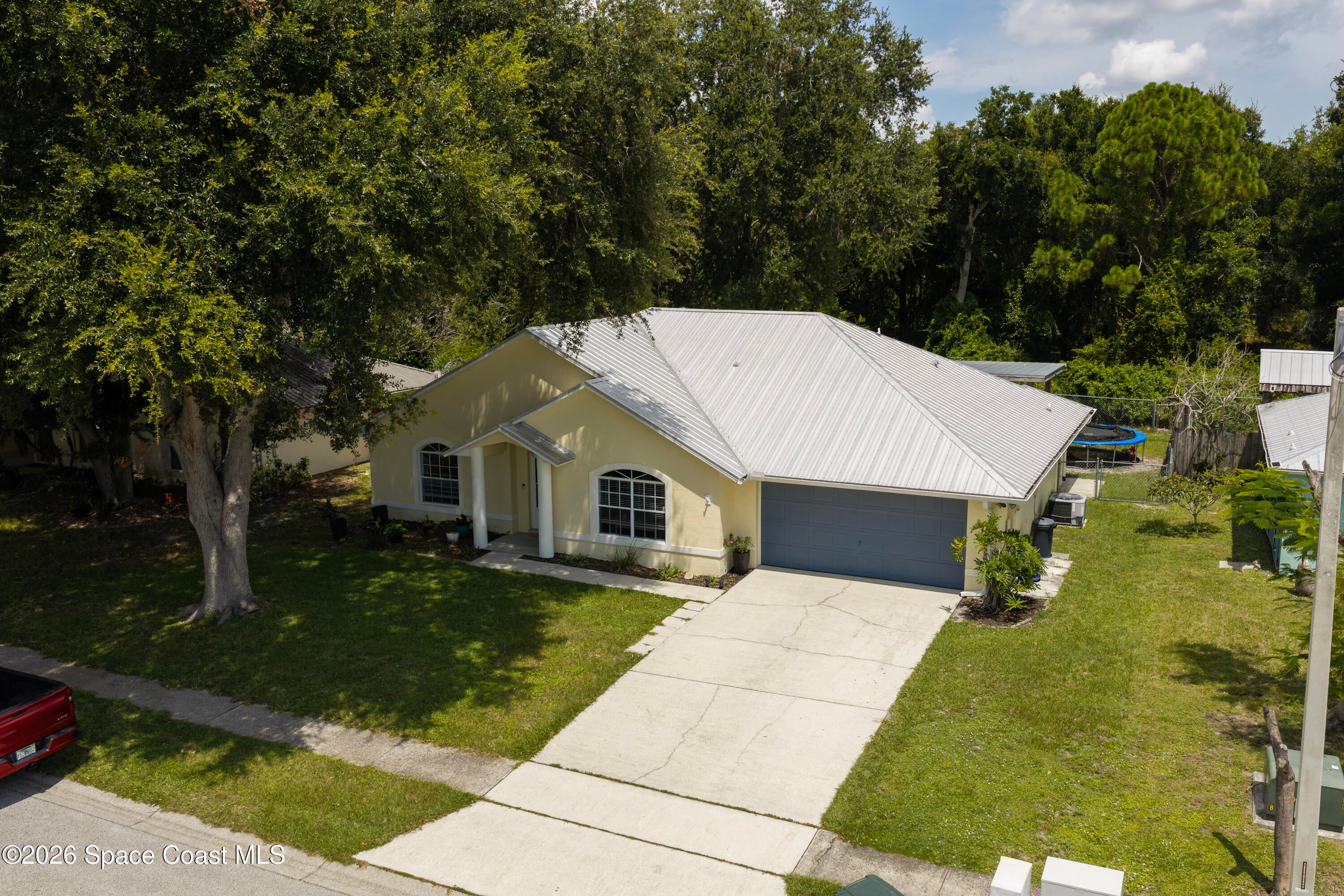 888 Spirea Drive