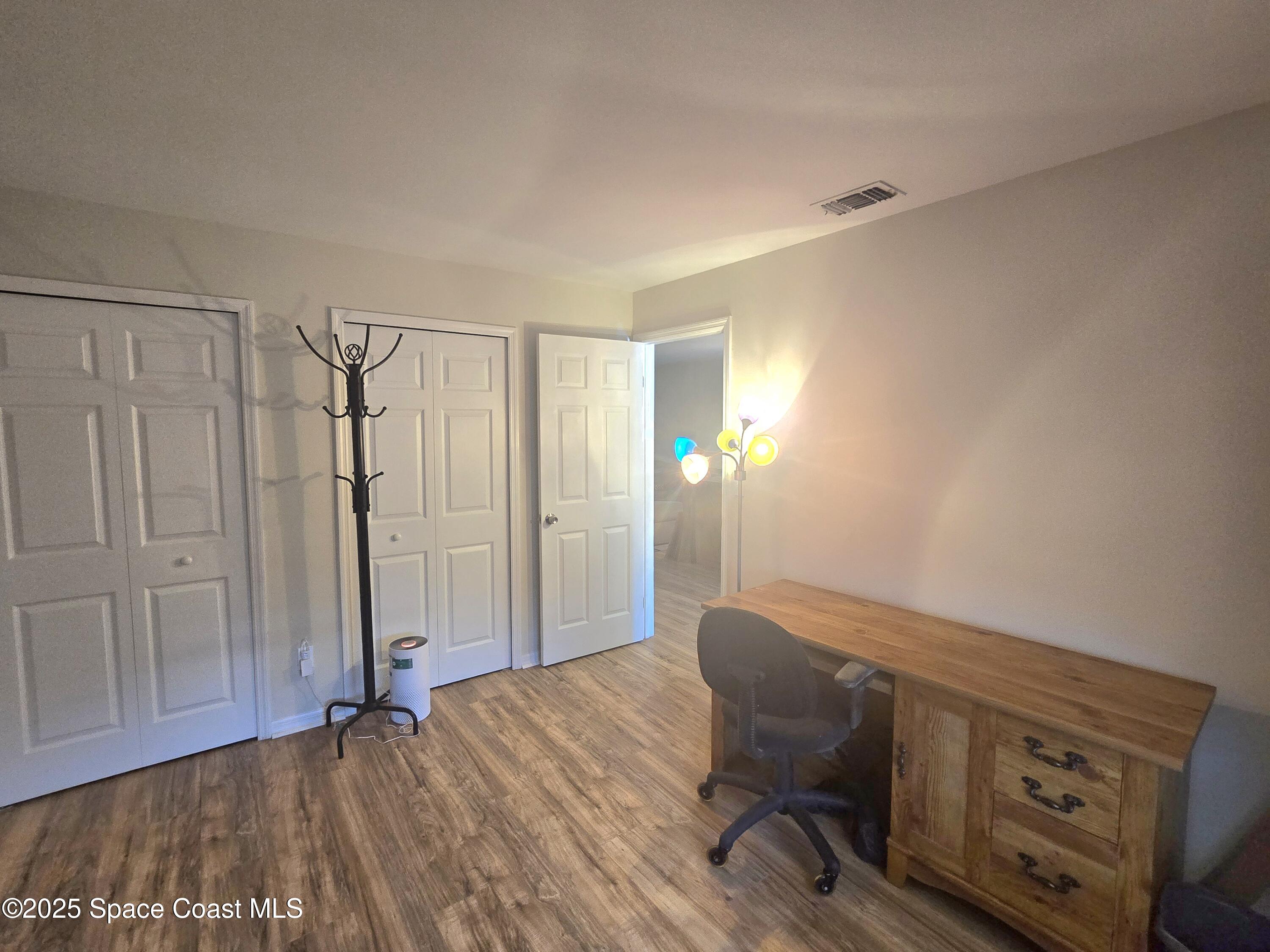 3081 Sir Hamilton Circle 10