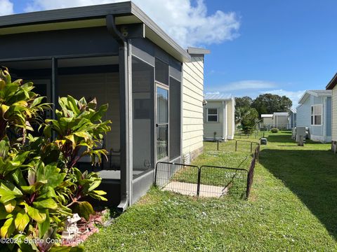 A home in Barefoot Bay