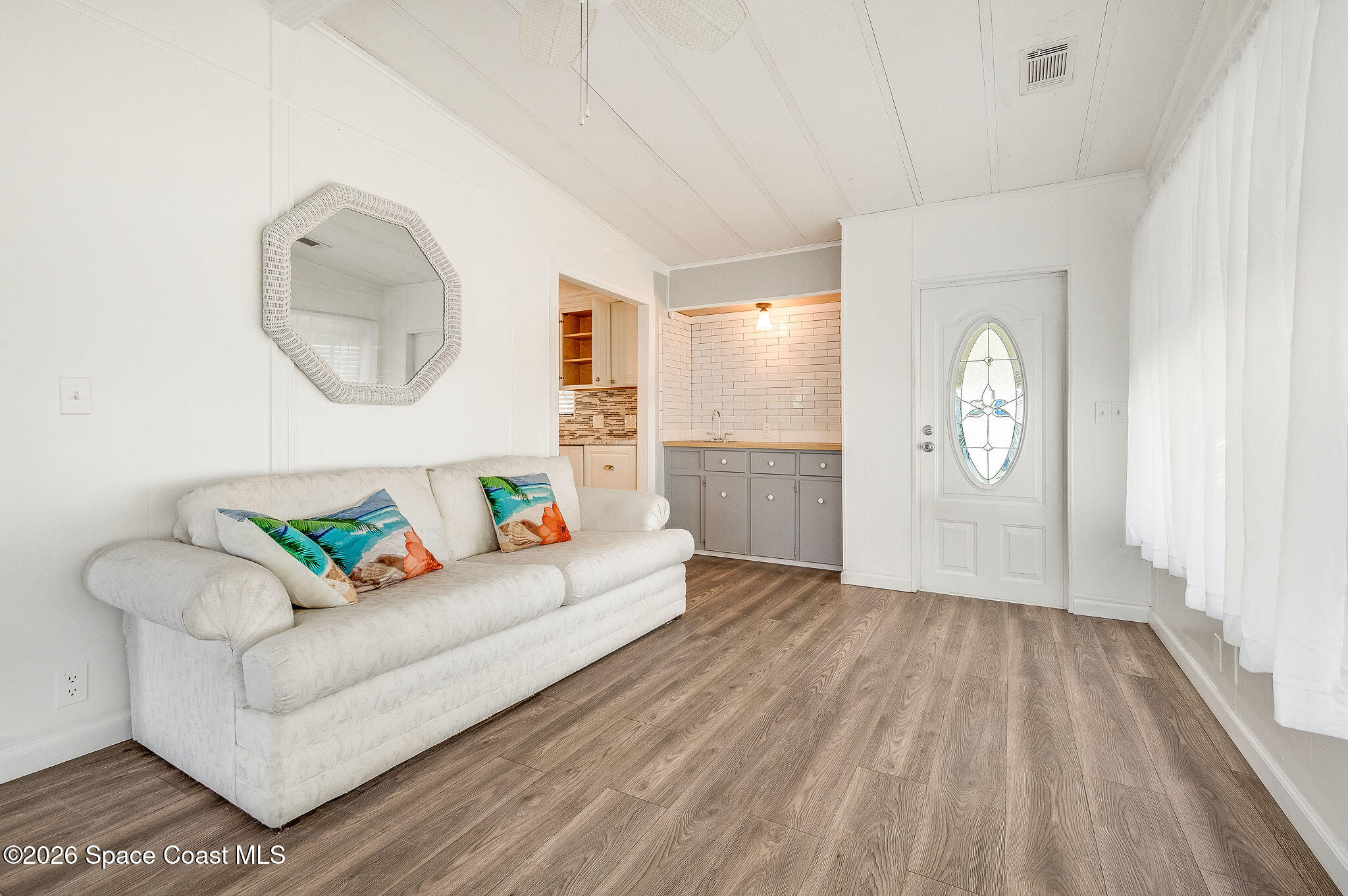 811 Silverthorn Court