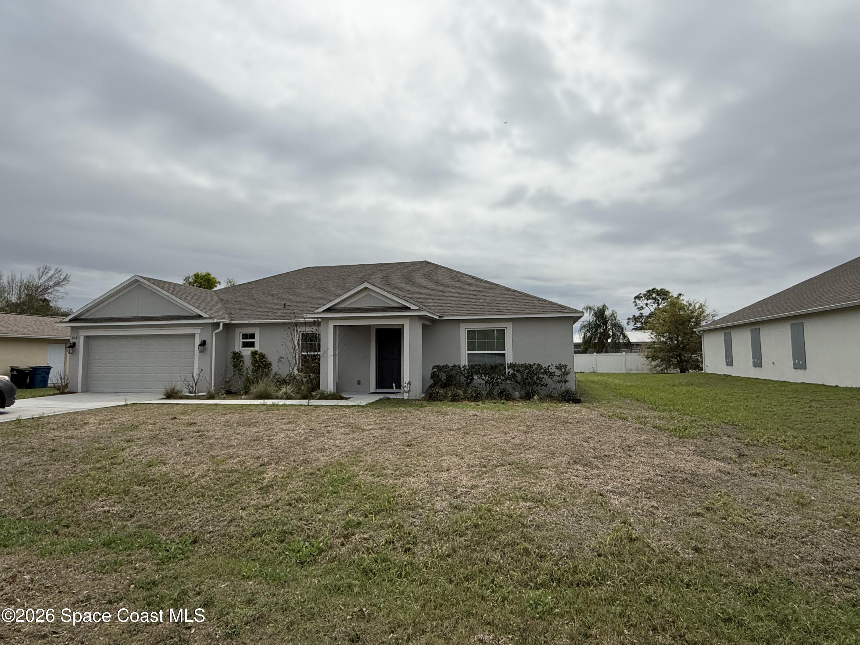 808 Grandeur Street SE