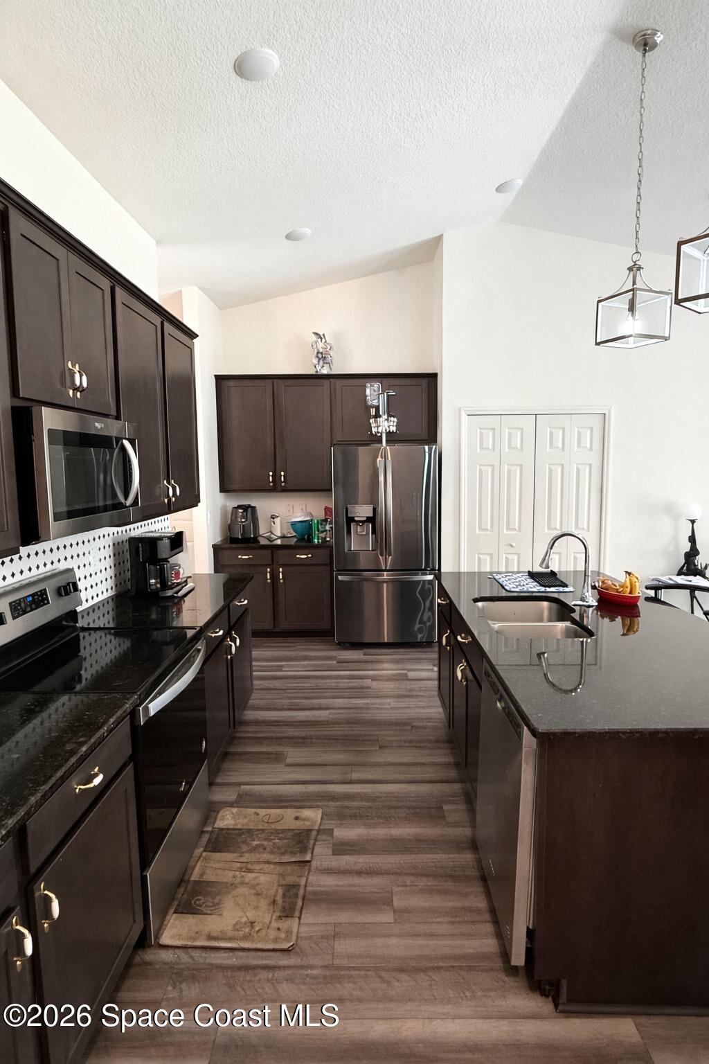 808 Grandeur Street SE