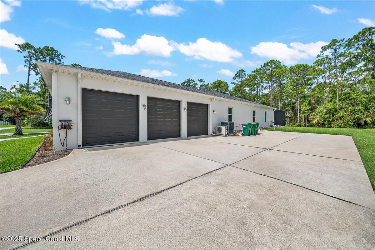 3250 Hield Road