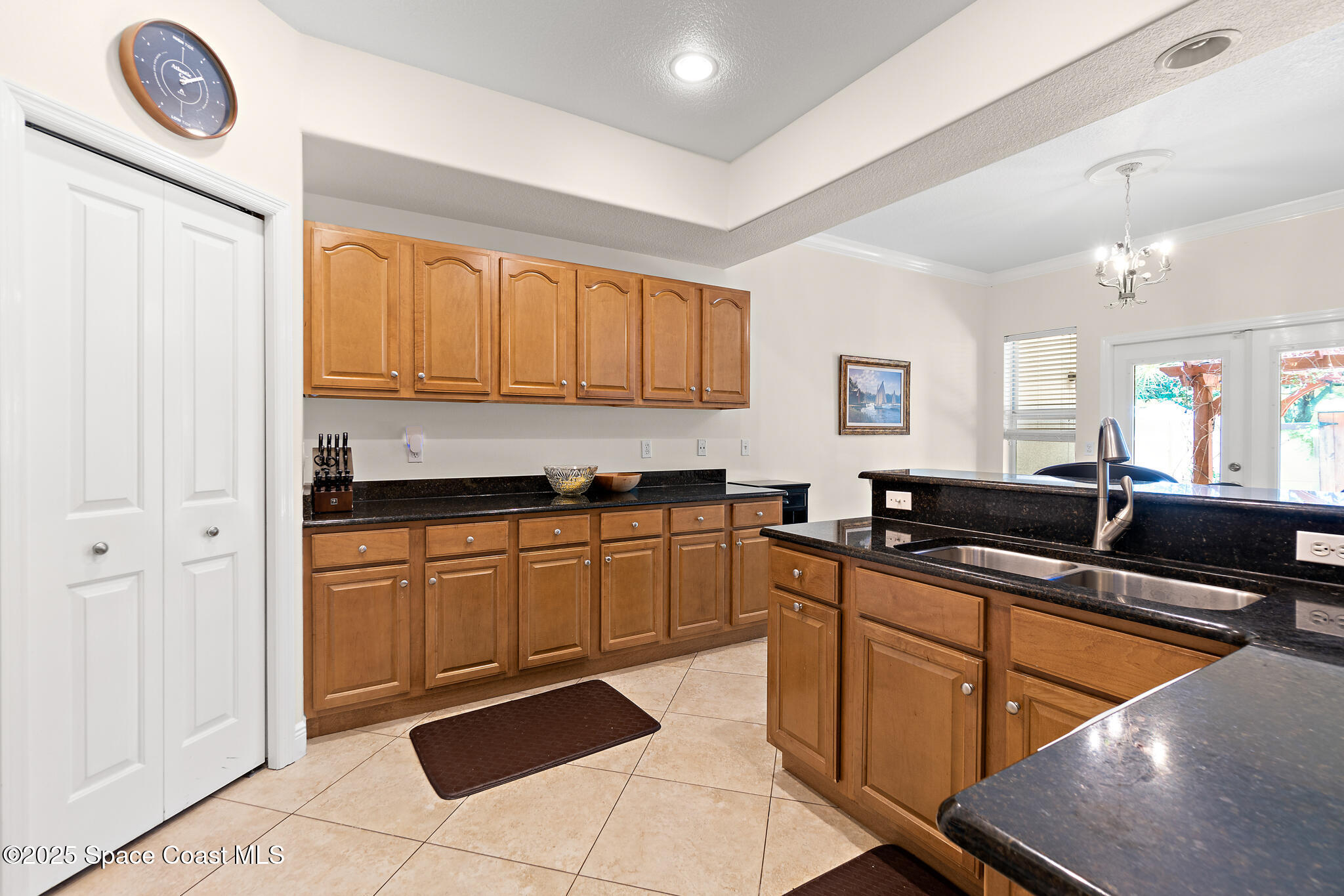 204 Holman Road 4