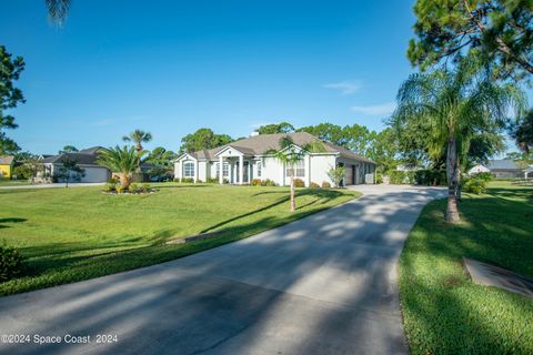 A home in Mims