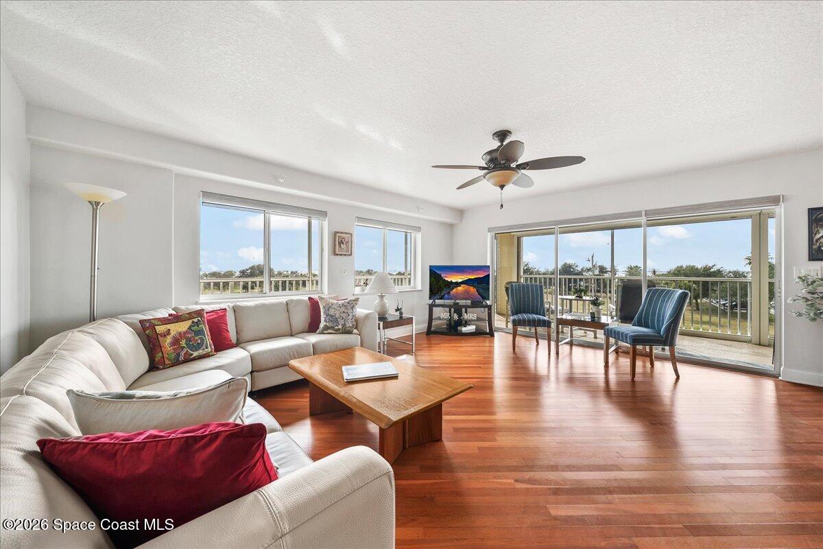 742 Bayside Drive 301