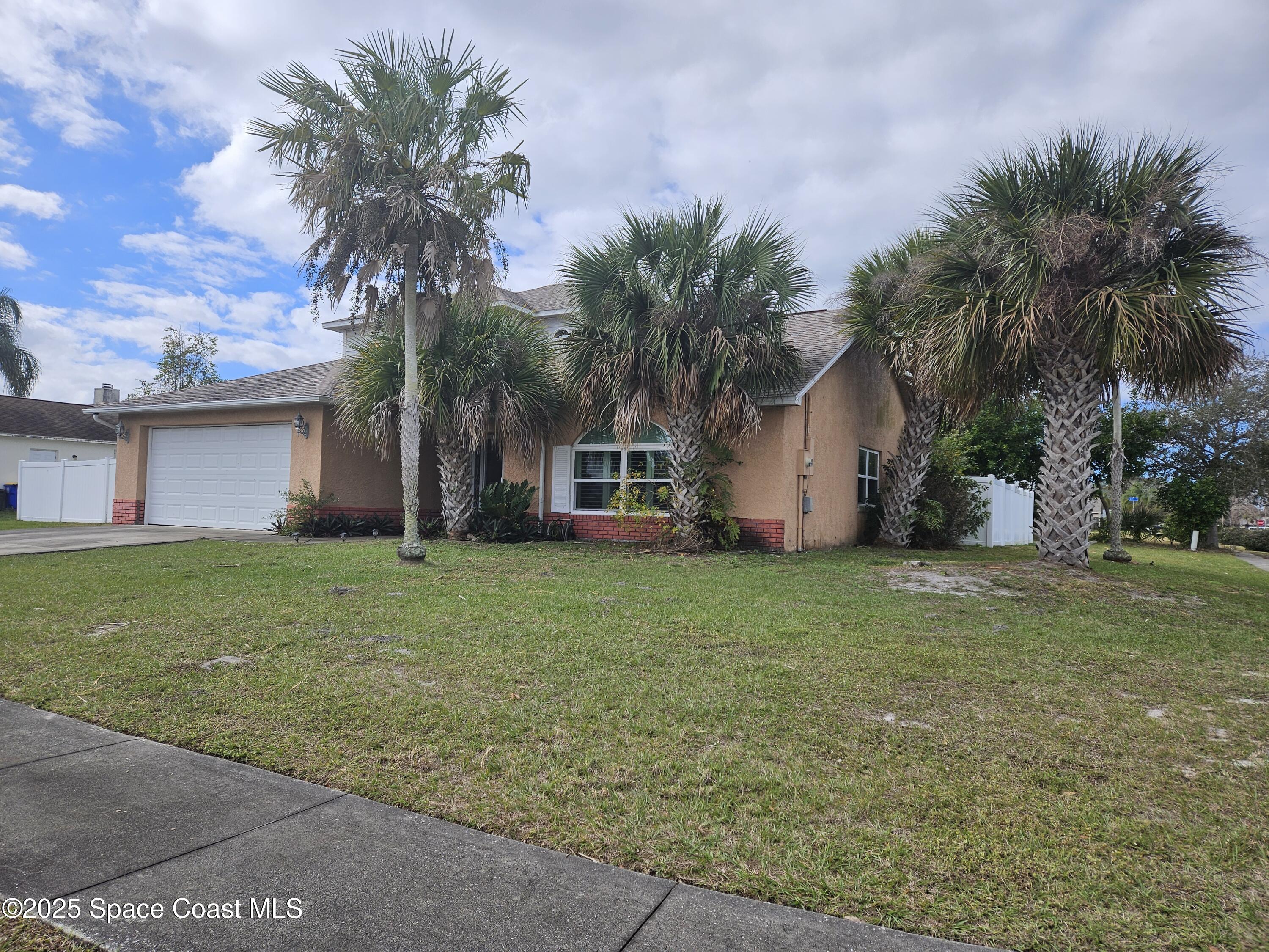 813 Pine Shadows Avenue