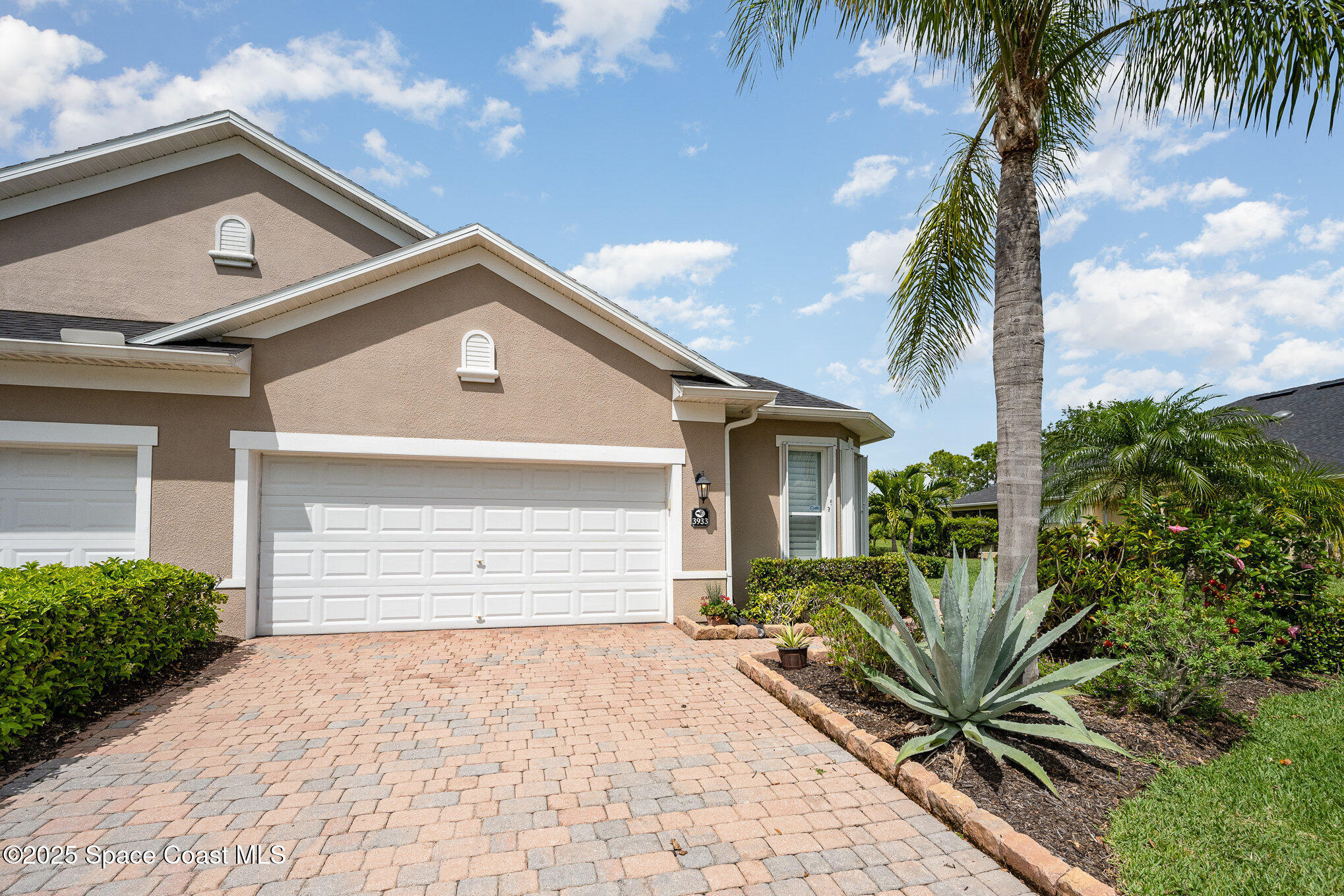 3933 Carambola Circle