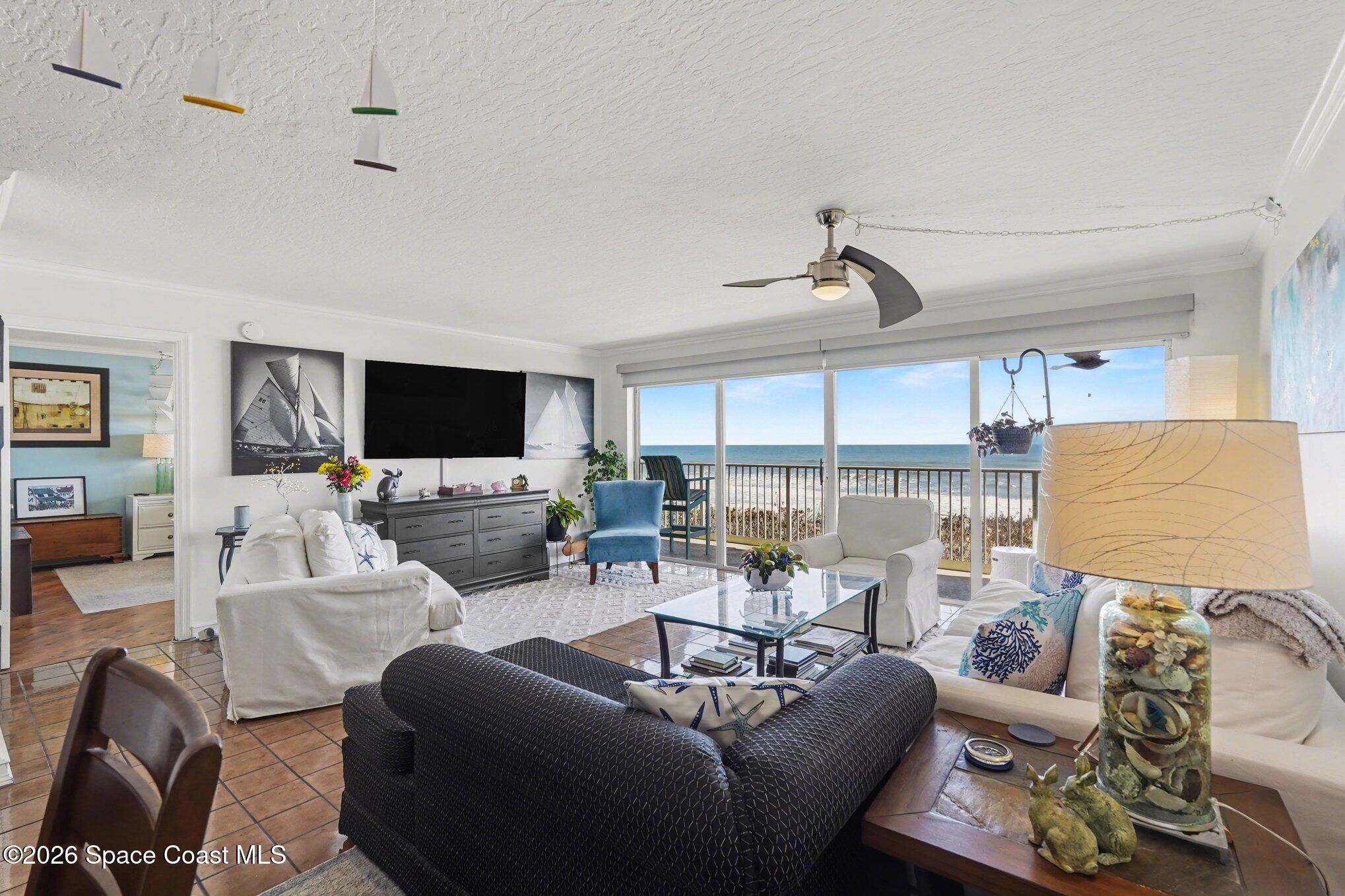 1095 N Highway A1a 203