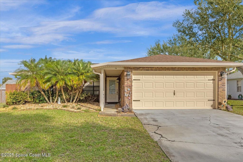 Photo of 1241 Ashland Avenue SE, Palm Bay, FL 32909 (MLS # 1057225)