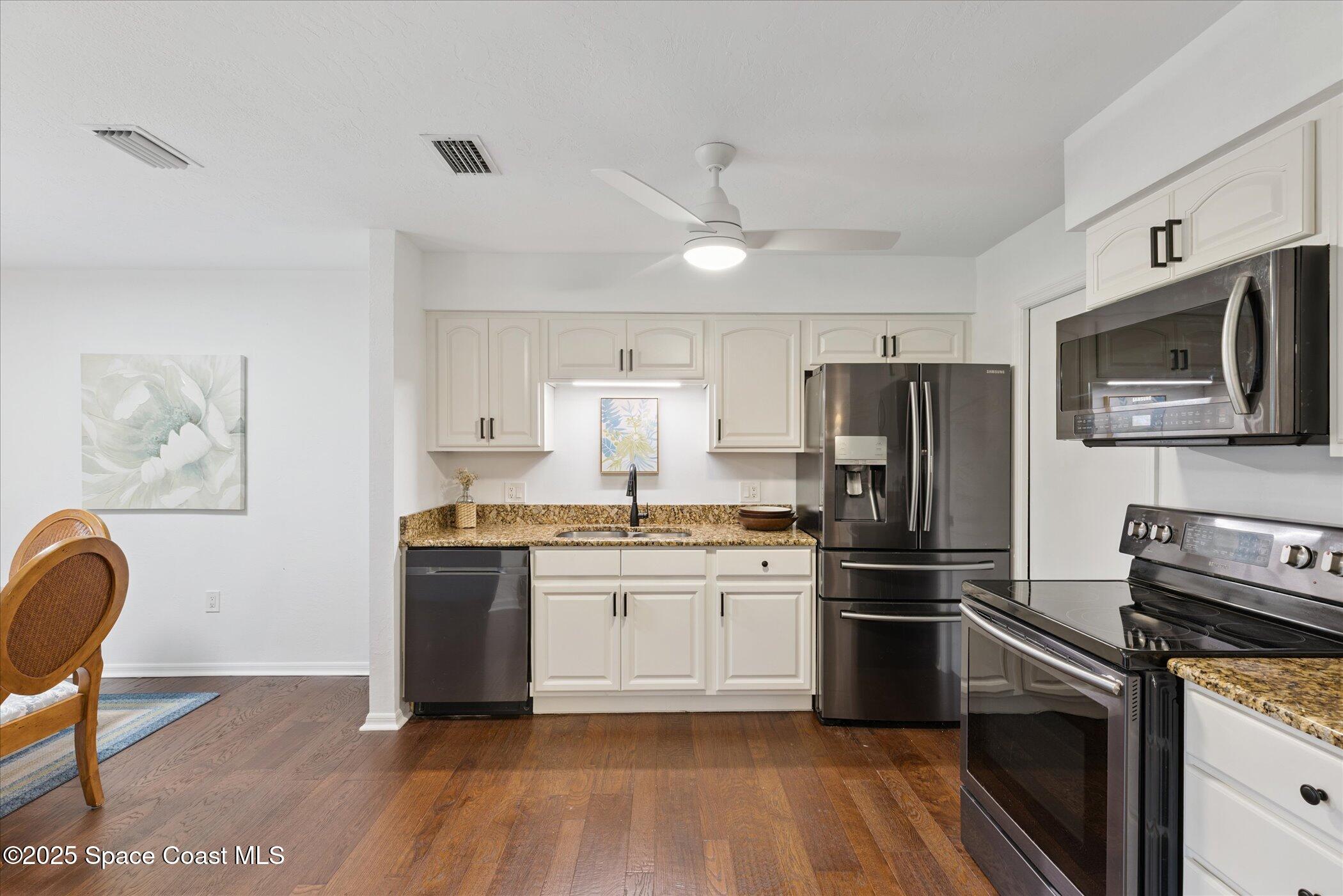 9022 York Lane 10b