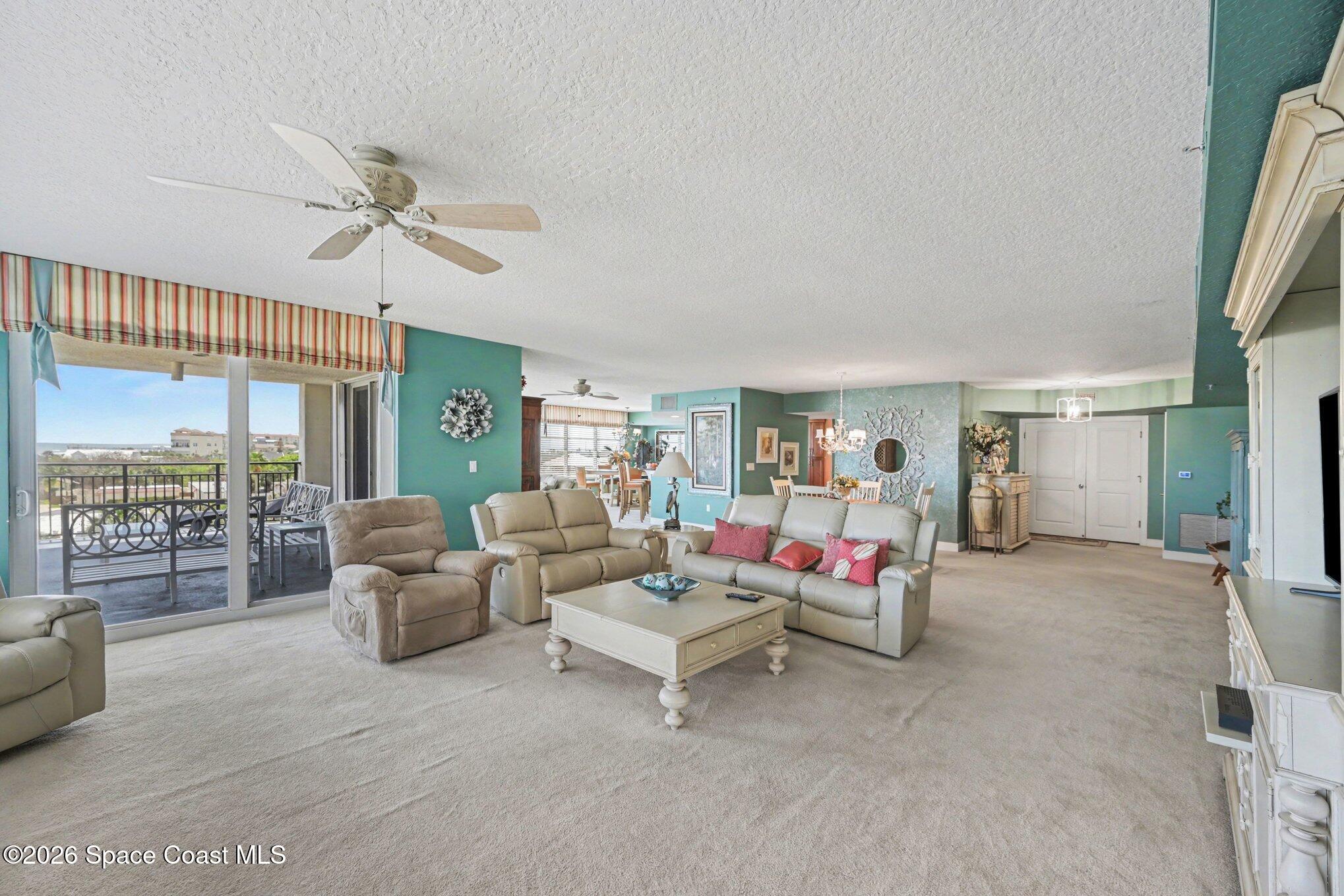 410 Hayes Avenue 401