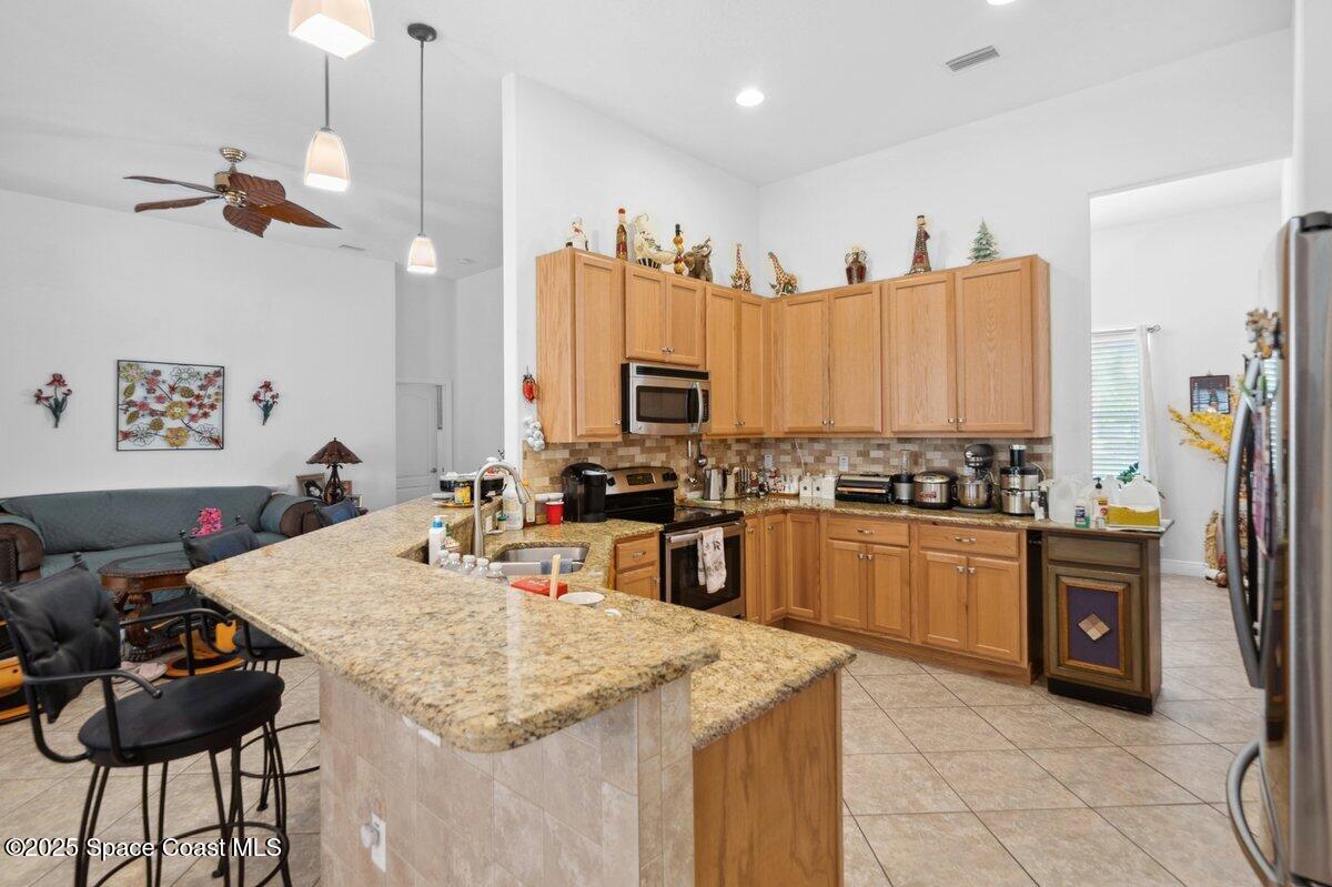 3385 Soft Breeze Circle