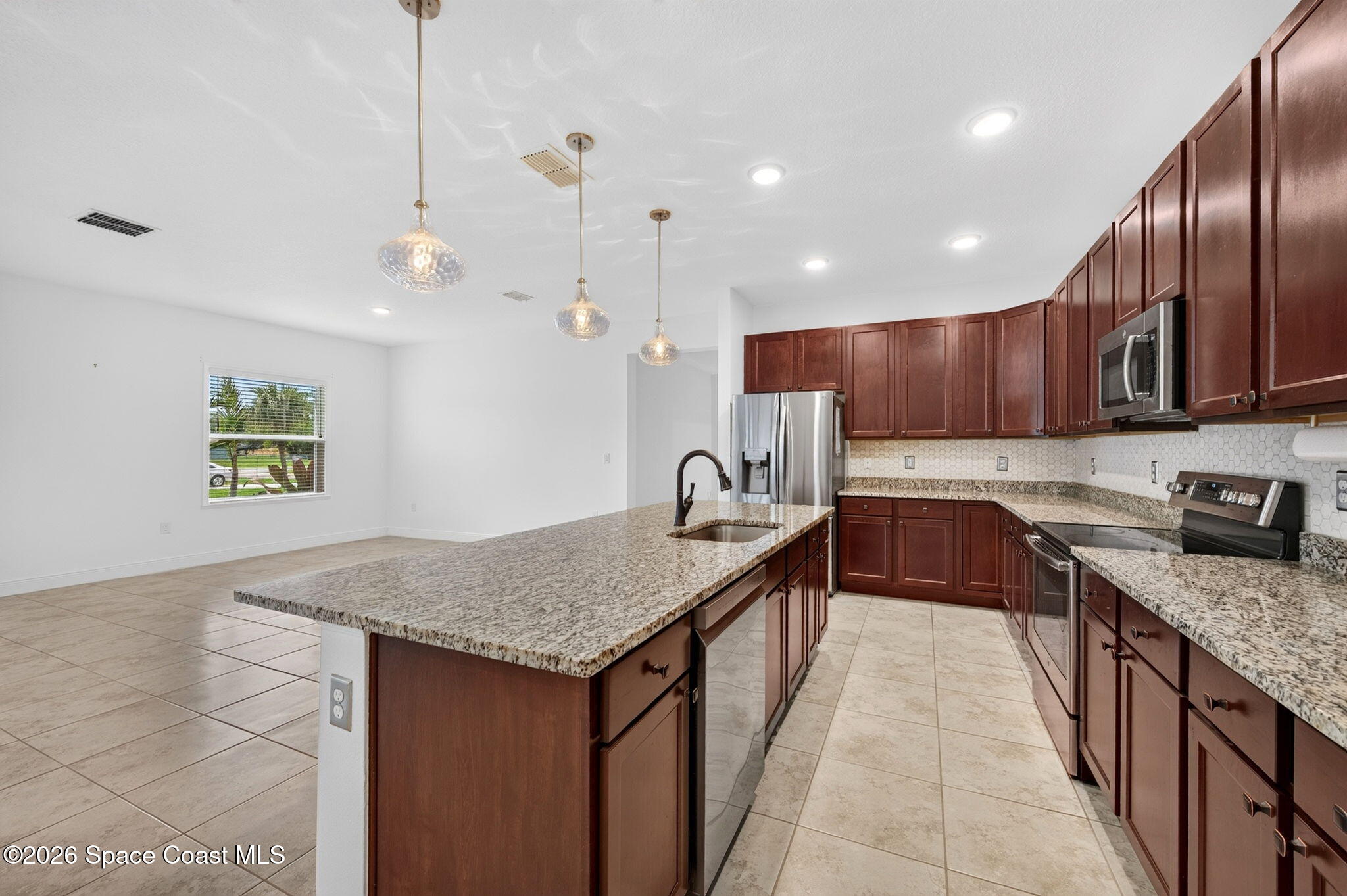 2407 Fallon Boulevard NE