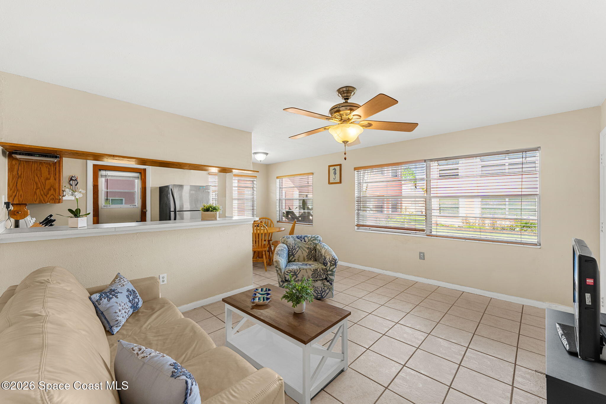 419 Madison Avenue G102