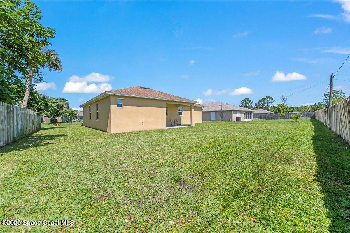 431 Cellini Avenue NE