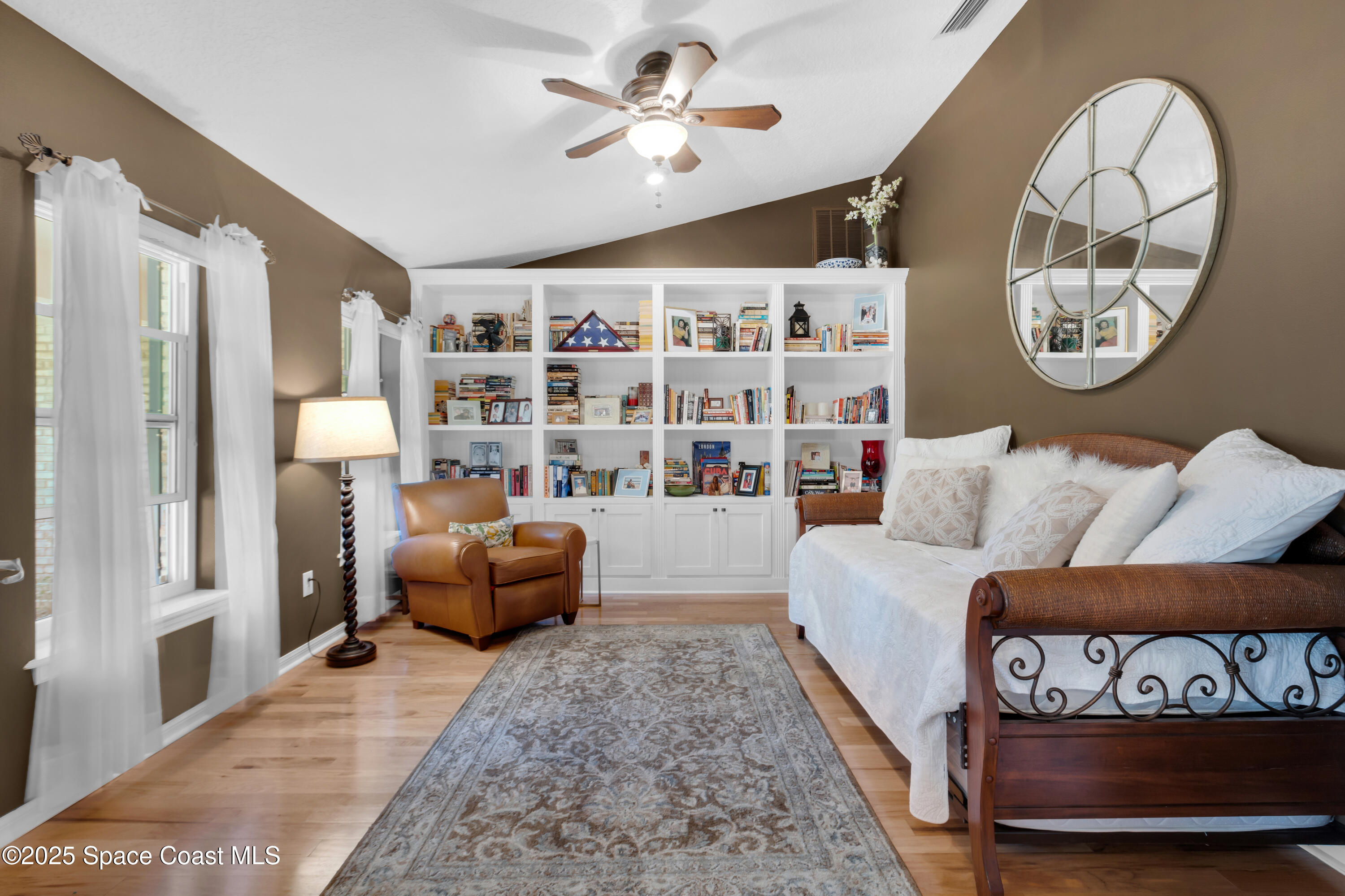 1059 N Range Road