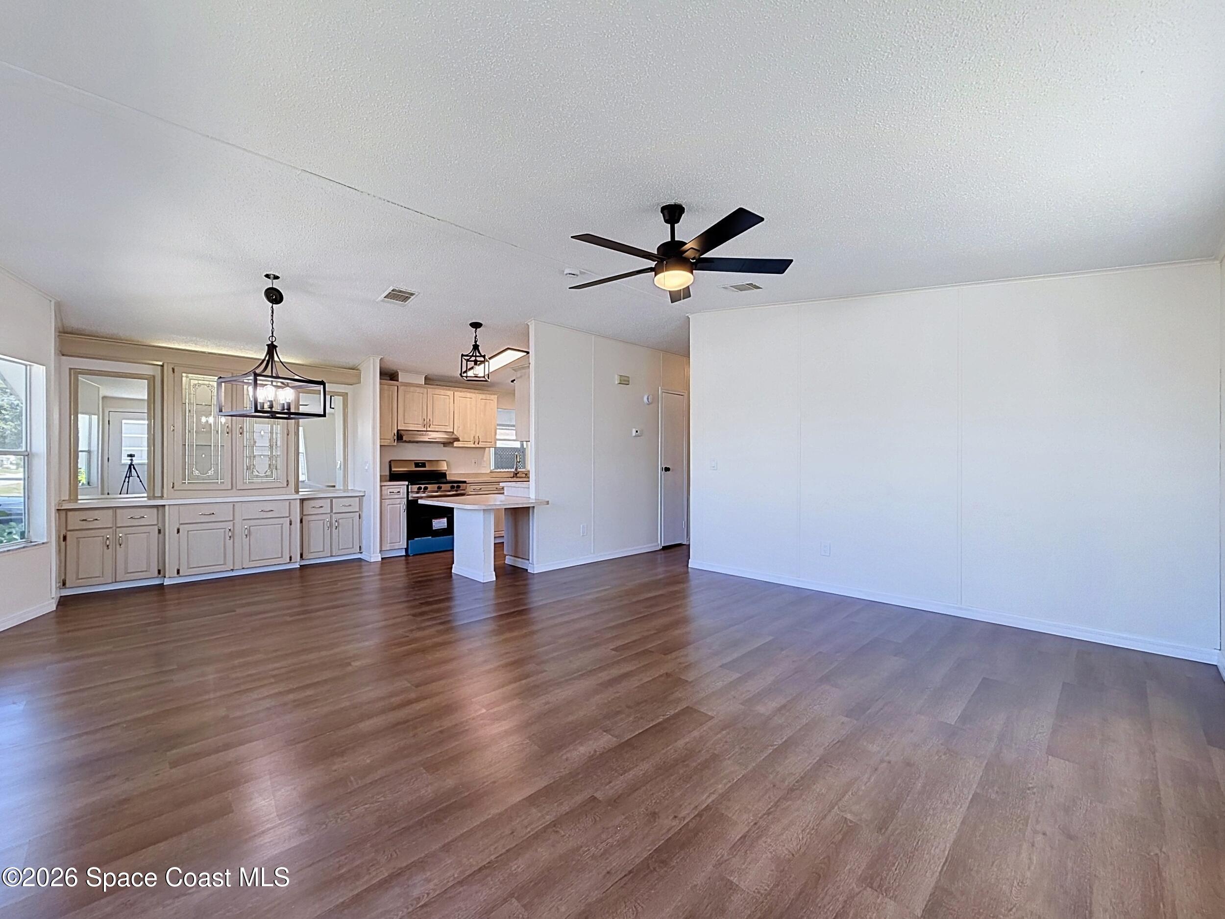 553 N Marlin Circle