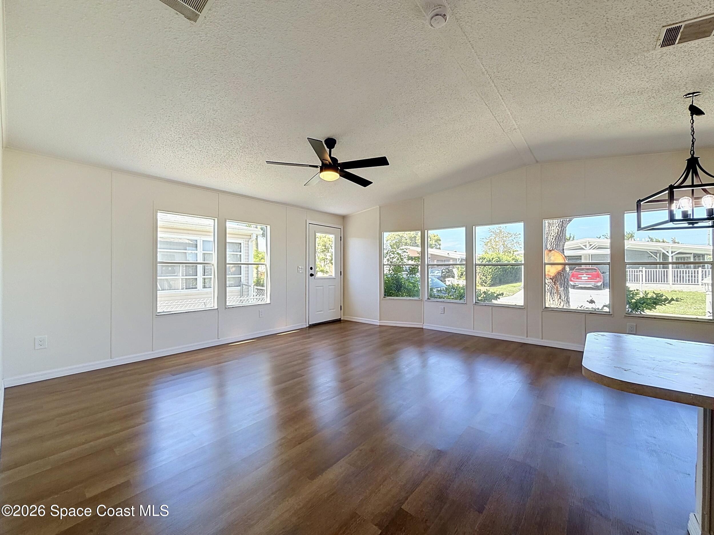 553 N Marlin Circle