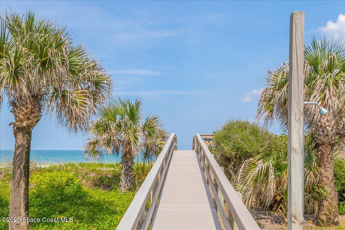 1395 Highway A1a 301