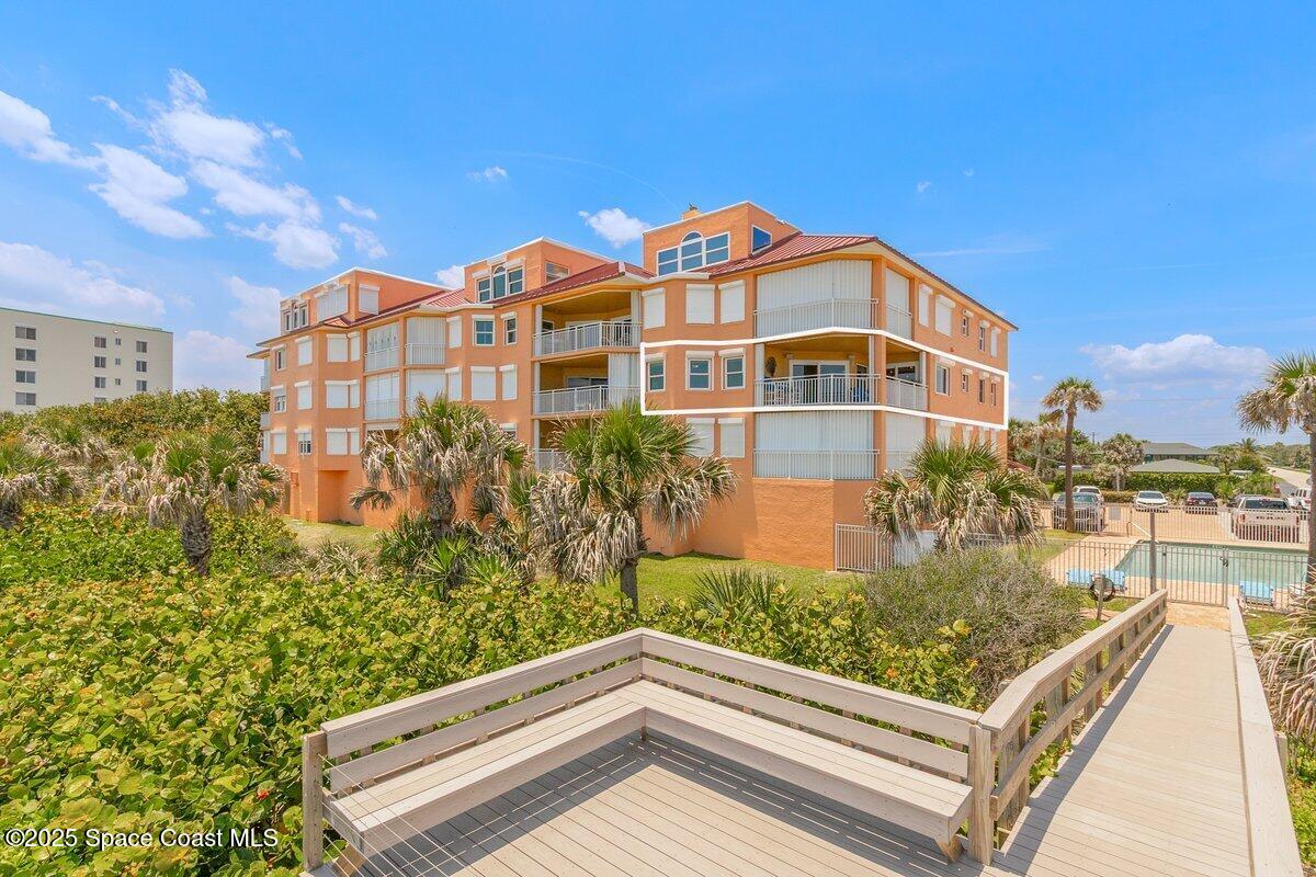 1395 Highway A1a 301