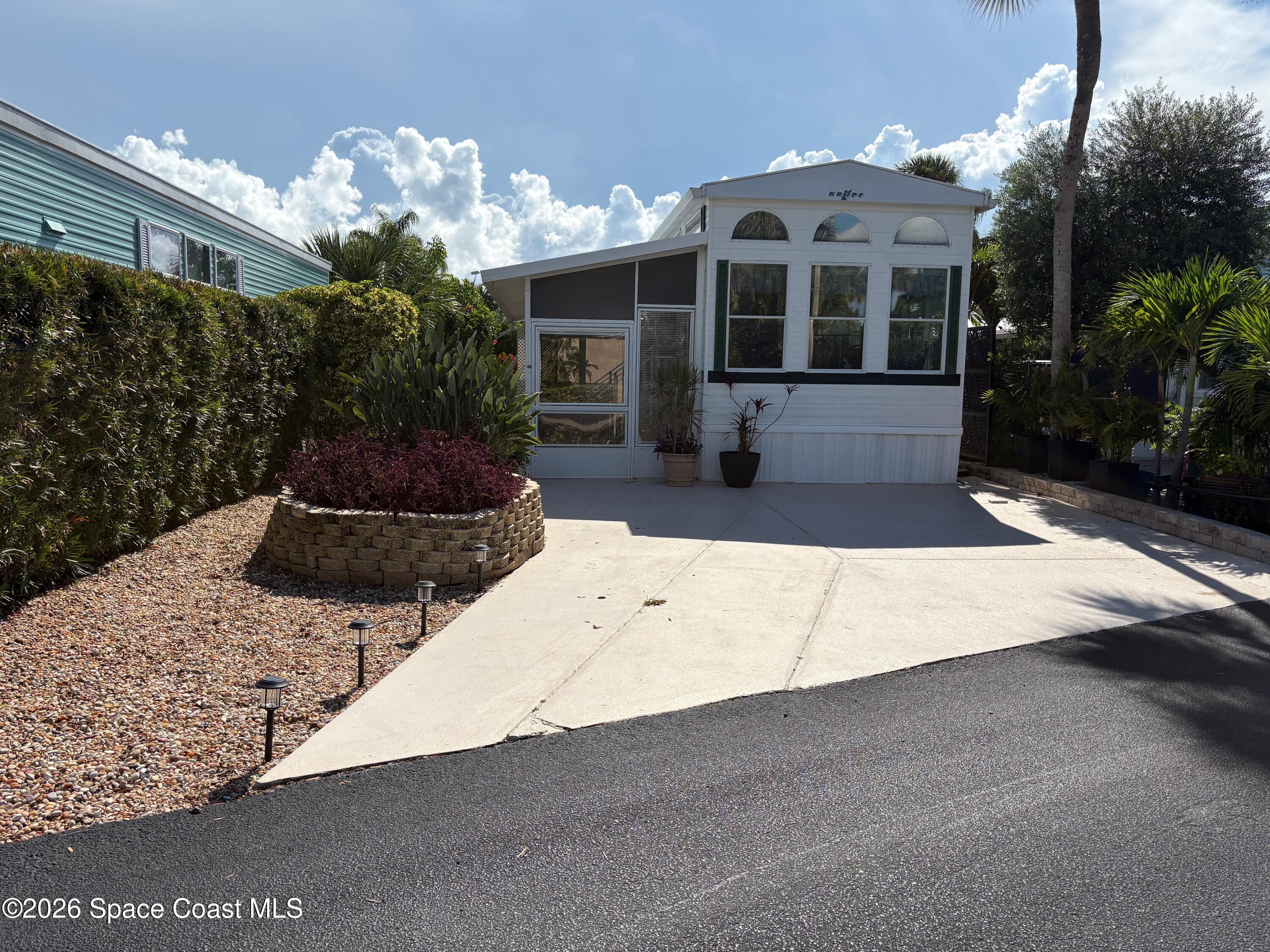 885 Horizon Lane 414