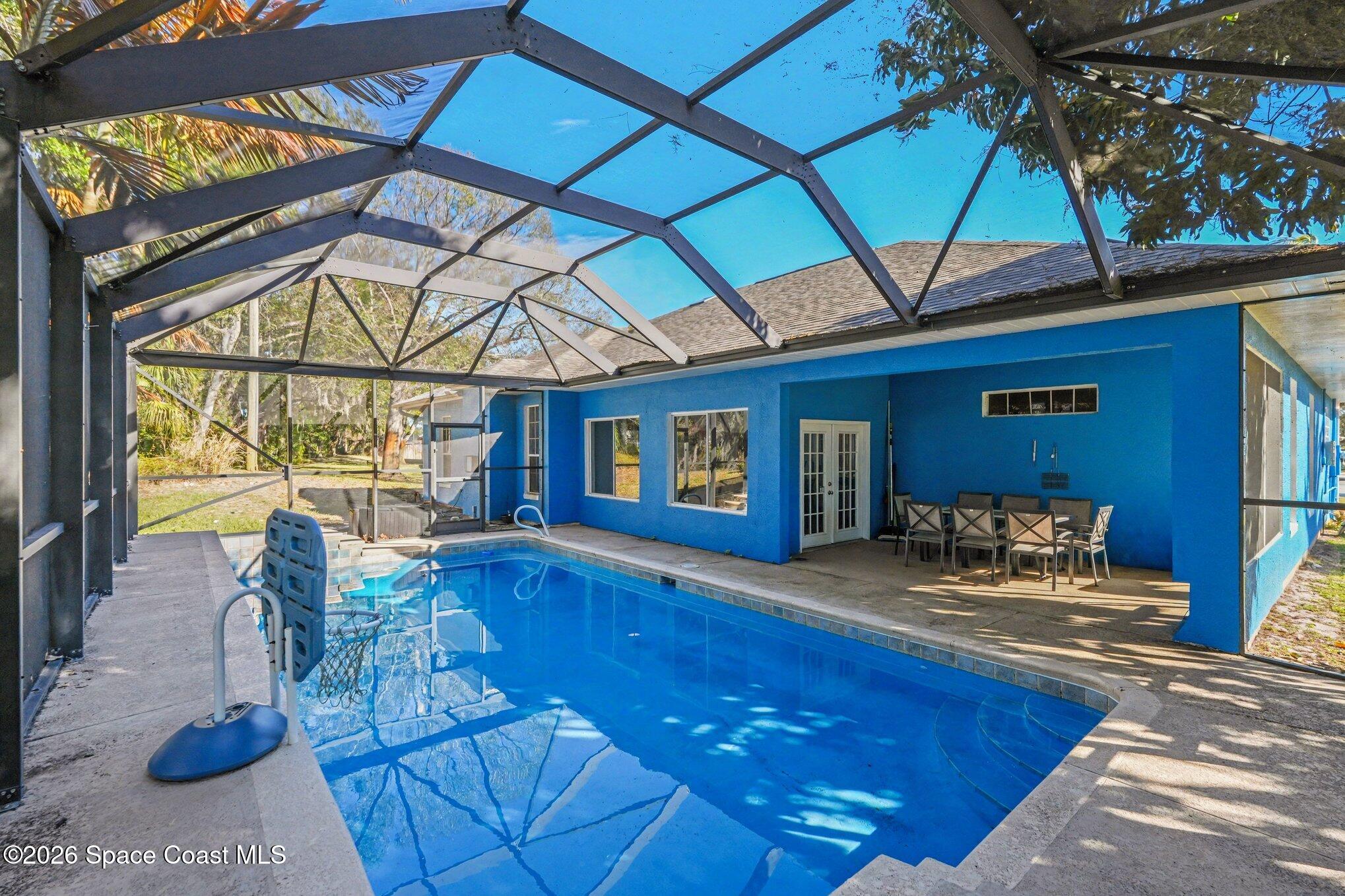 1816 Barrington Circle