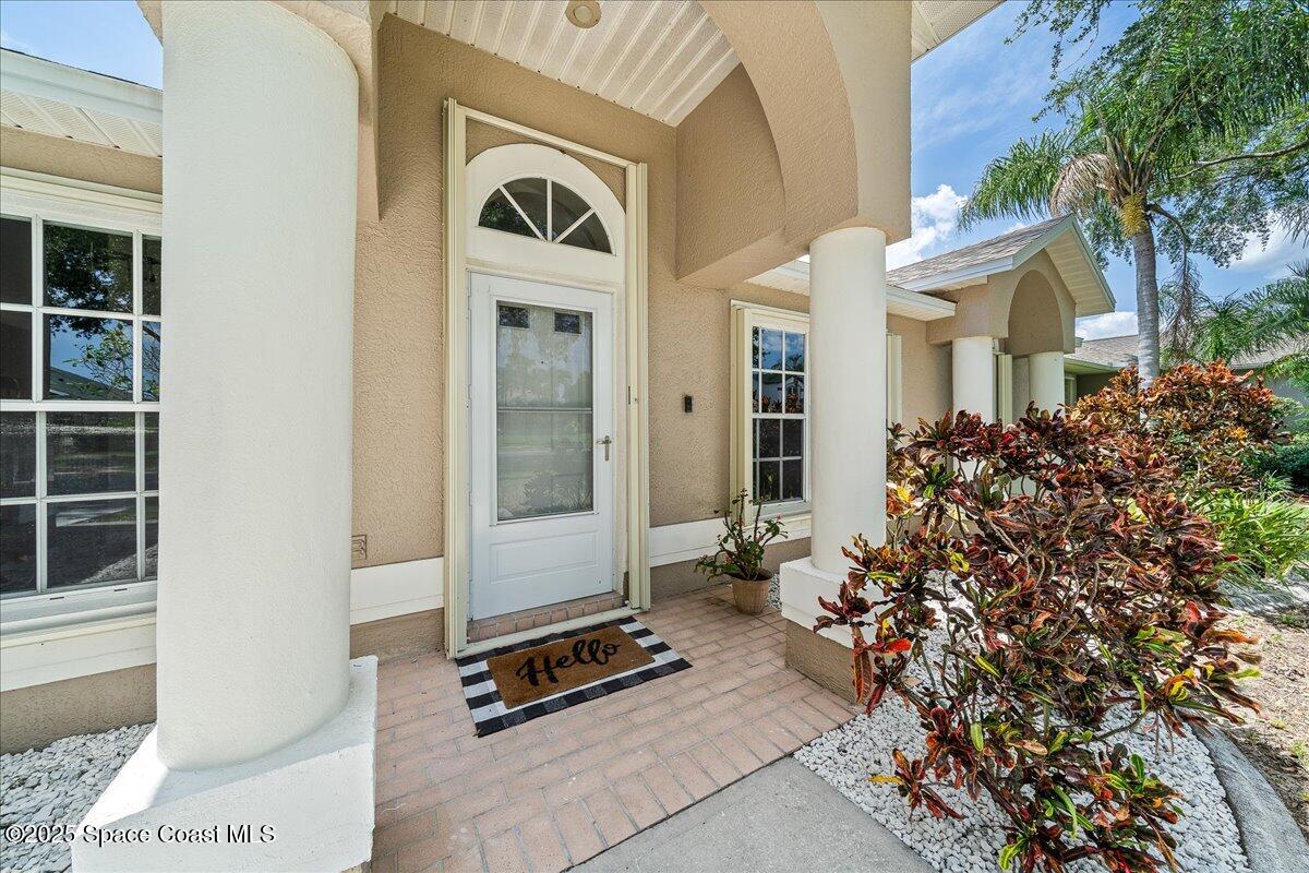 5863 Newbury Circle
