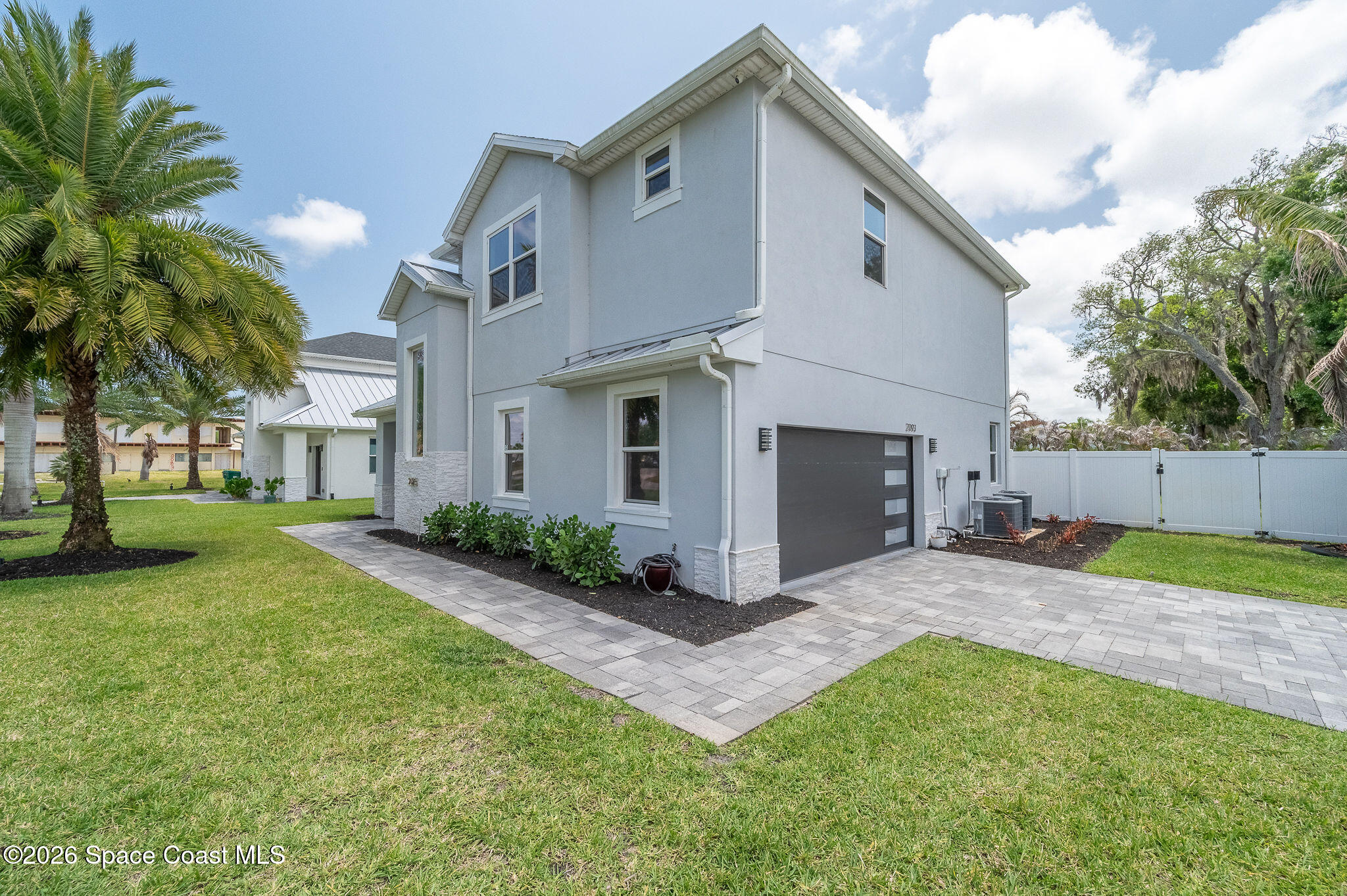 2093 Greenway Drive