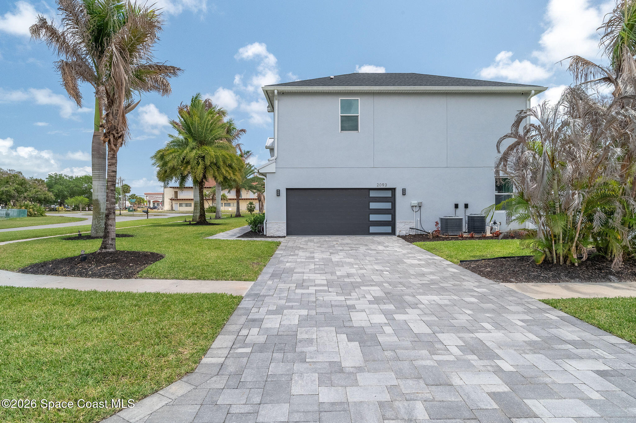 2093 Greenway Drive