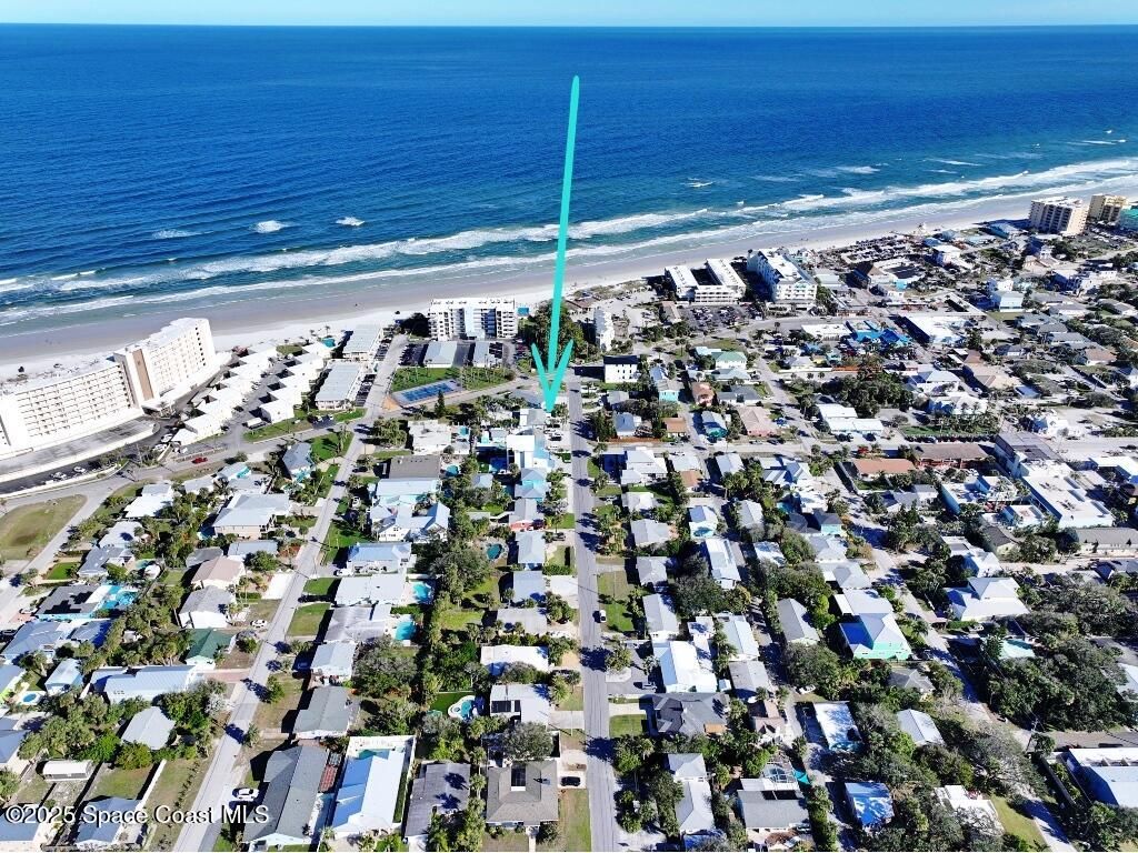 Photo of 402 Lincoln Avenue, New Smyrna Beach, FL 32169 (MLS # 1059384)