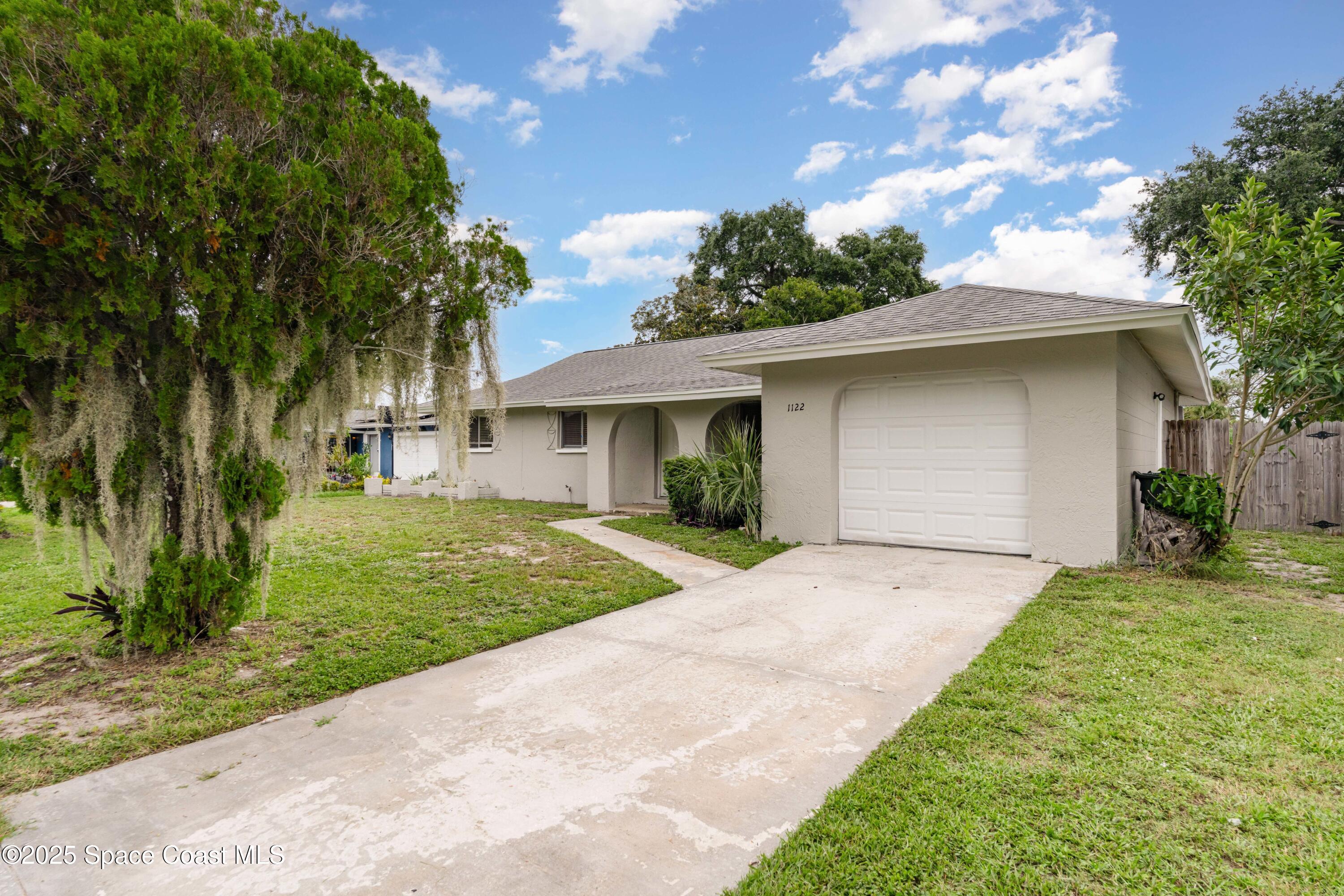 1122 Manatee Drive