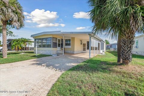 938 Wren Circle Barefoot Bay FL 32976