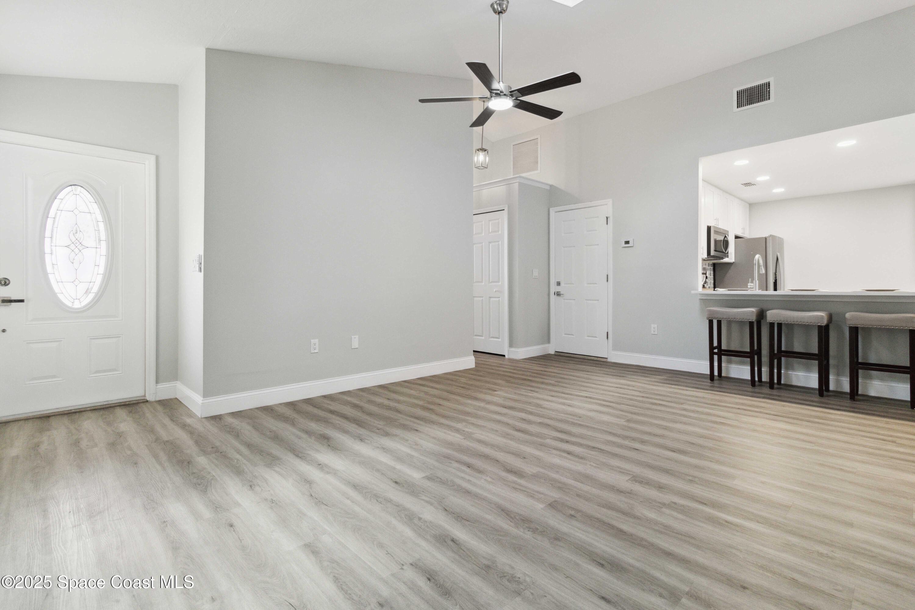 906 S S Fork Circle