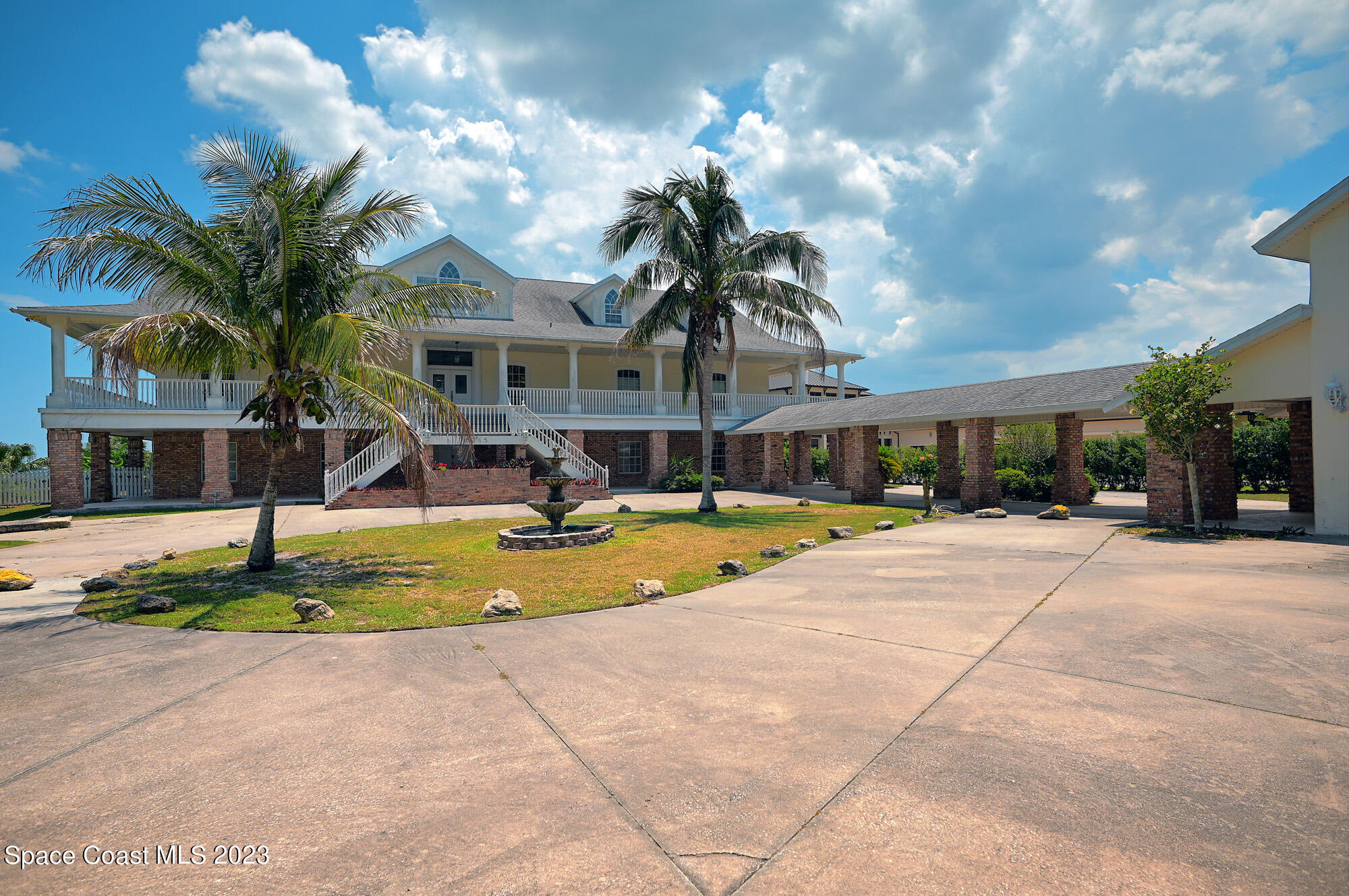 6285 N Highway 1