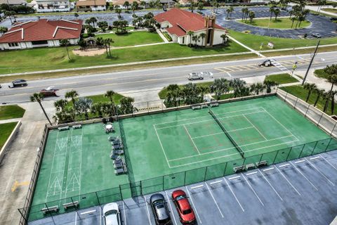 A home in New Smyrna Beach