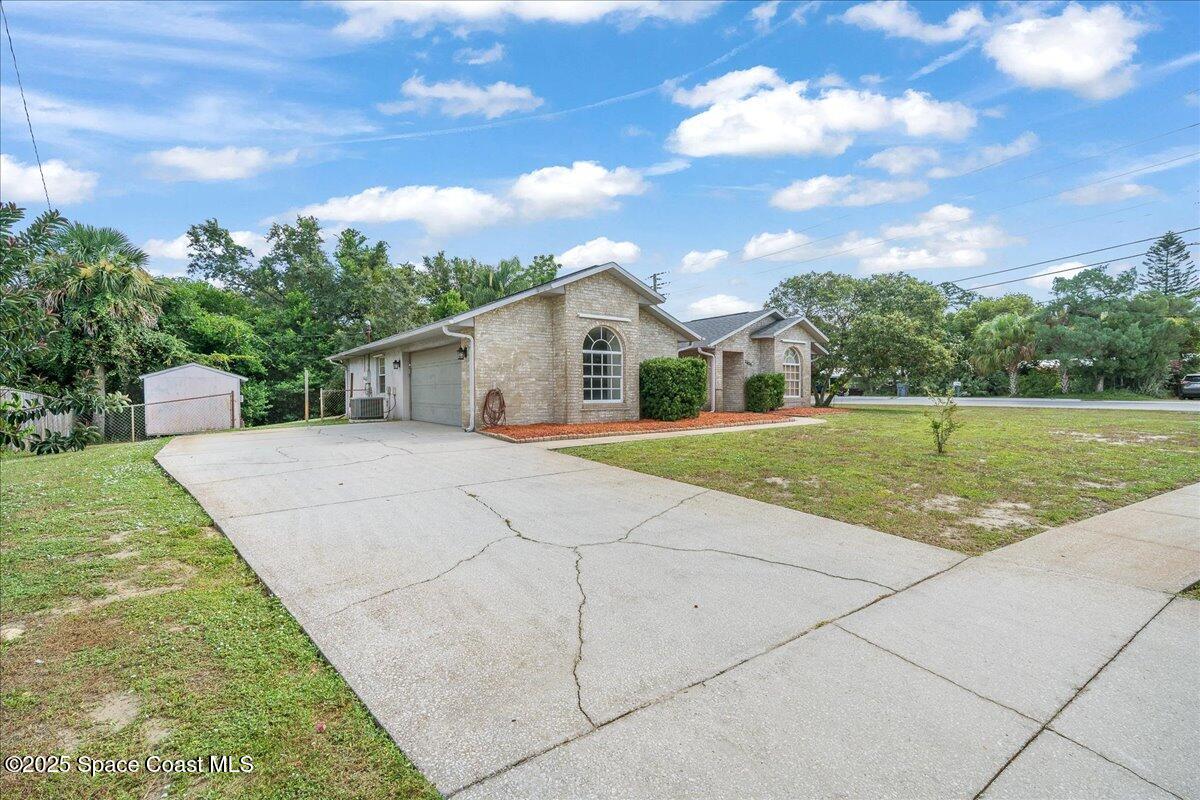 2400 Ravenswood Drive