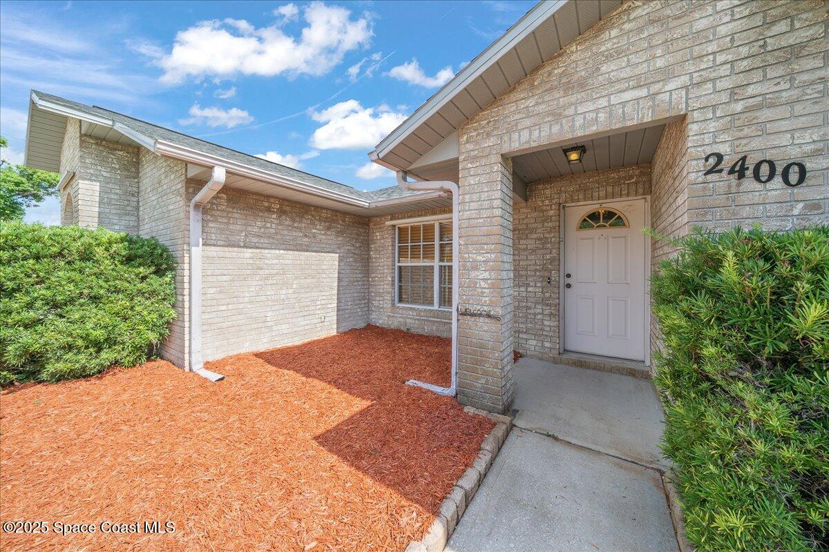2400 Ravenswood Drive