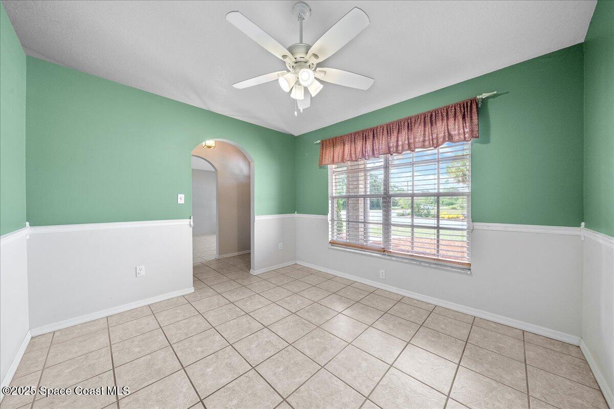2400 Ravenswood Drive