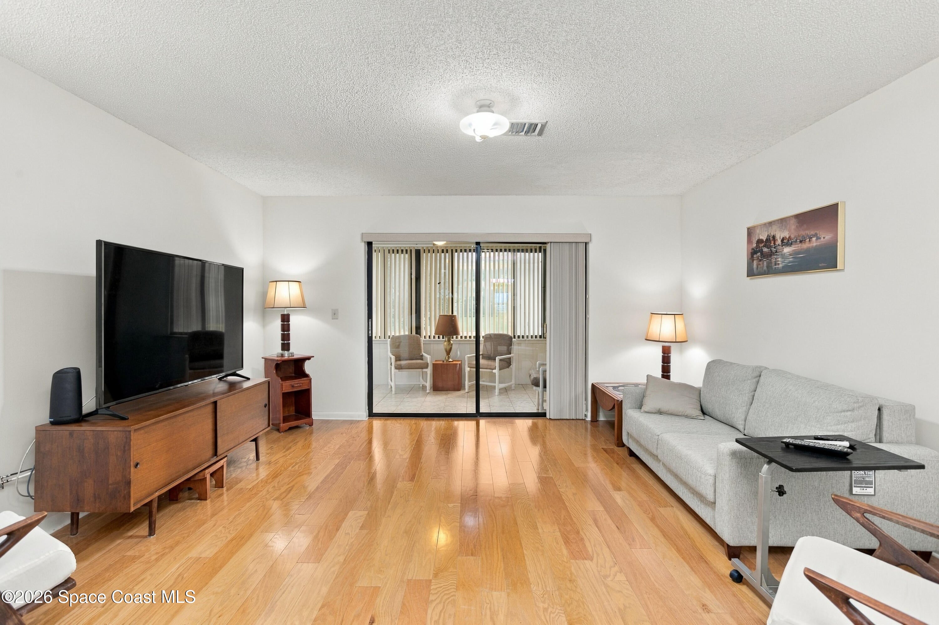 290 Paradise Boulevard 13