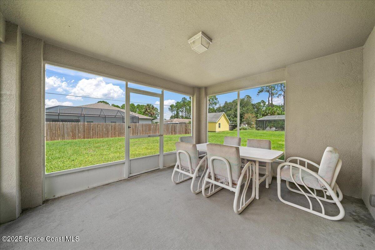 433 SW Haleybury Street SW