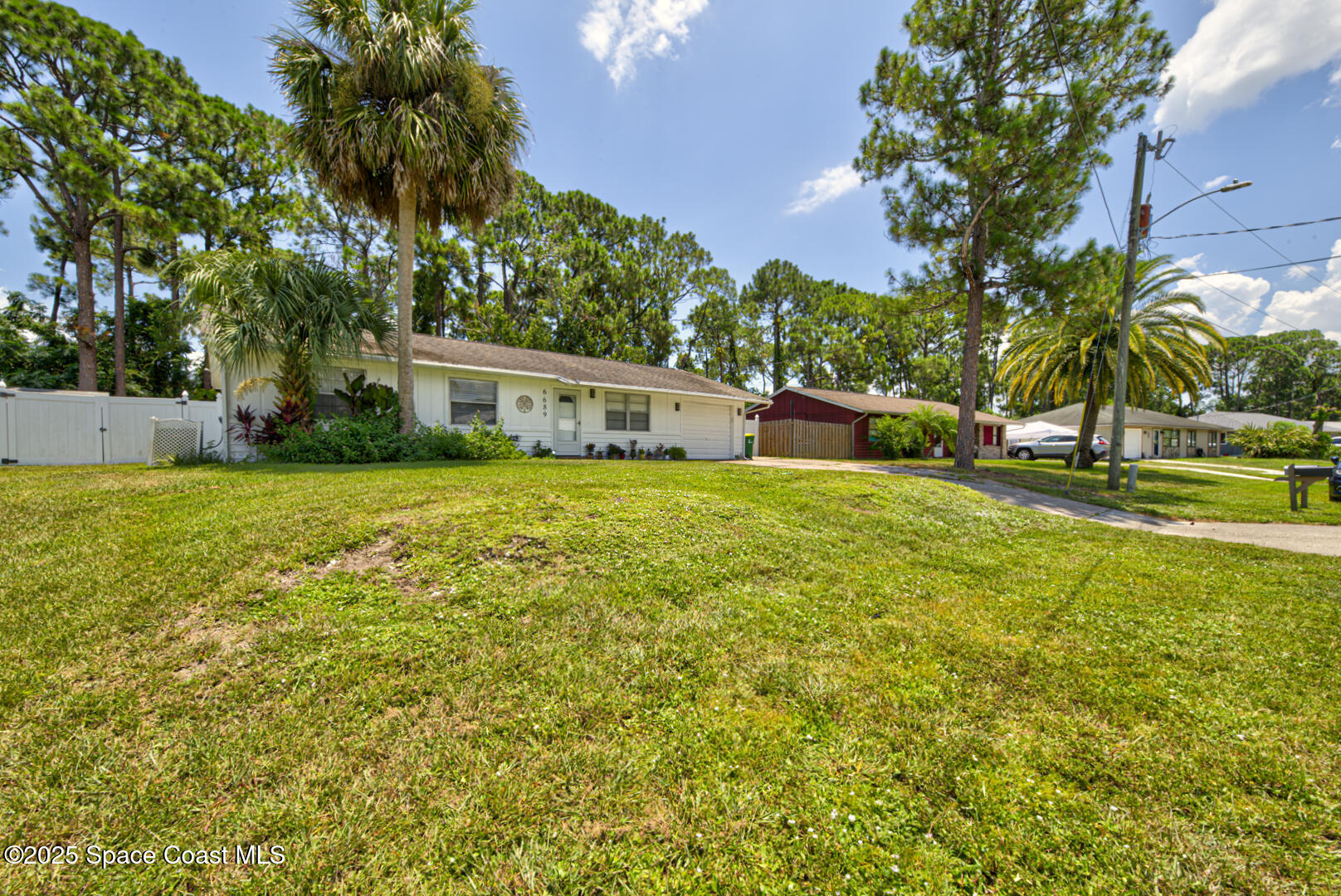 6689 Cecil Road