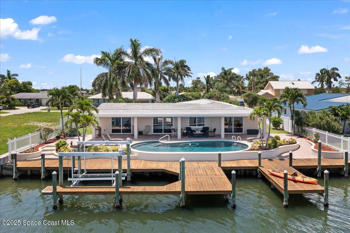 17 Country Club Road