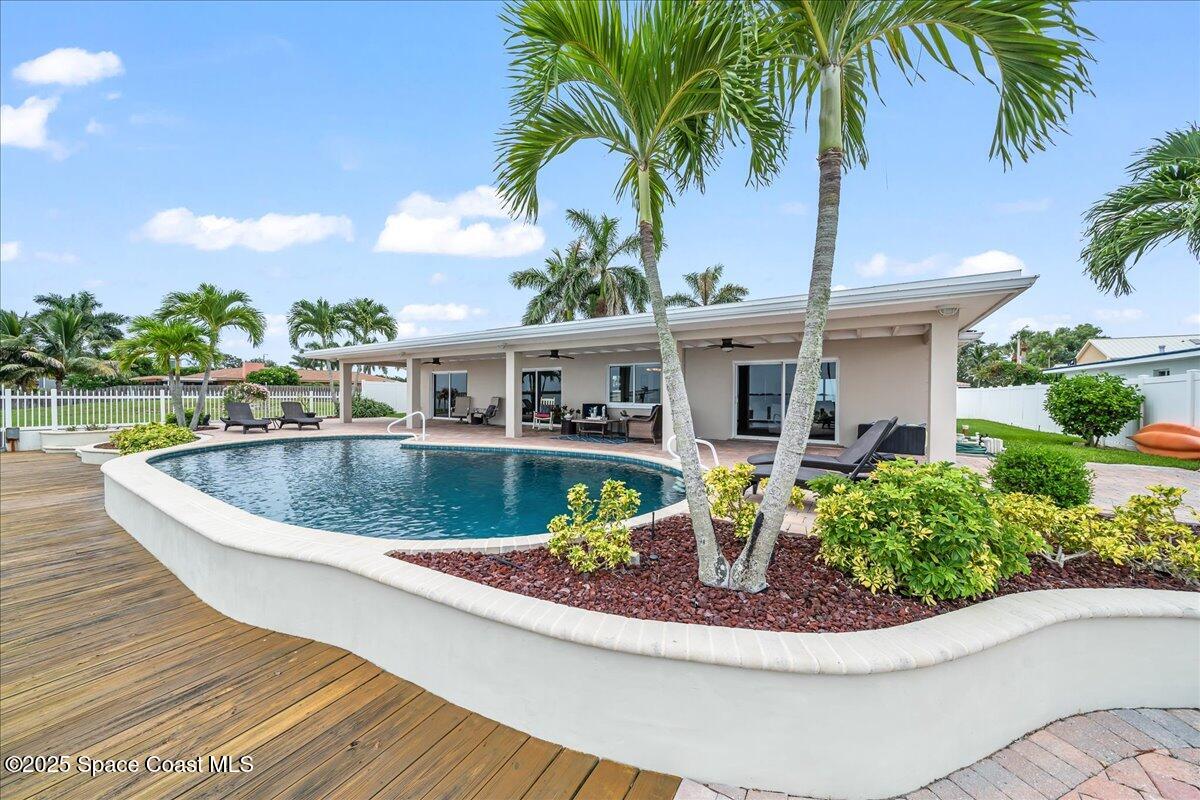 17 Country Club Road