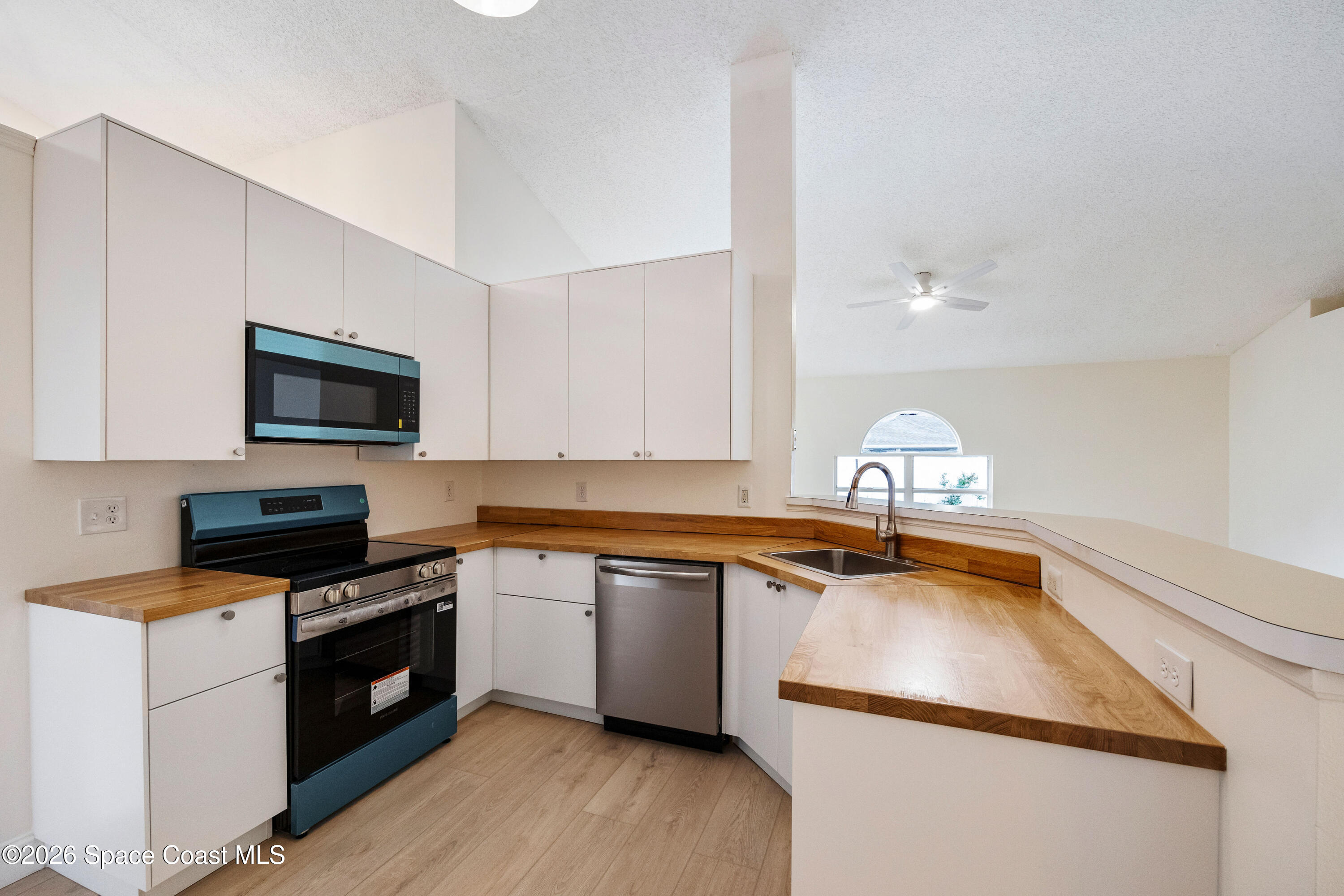 320 Wisteria Avenue NW